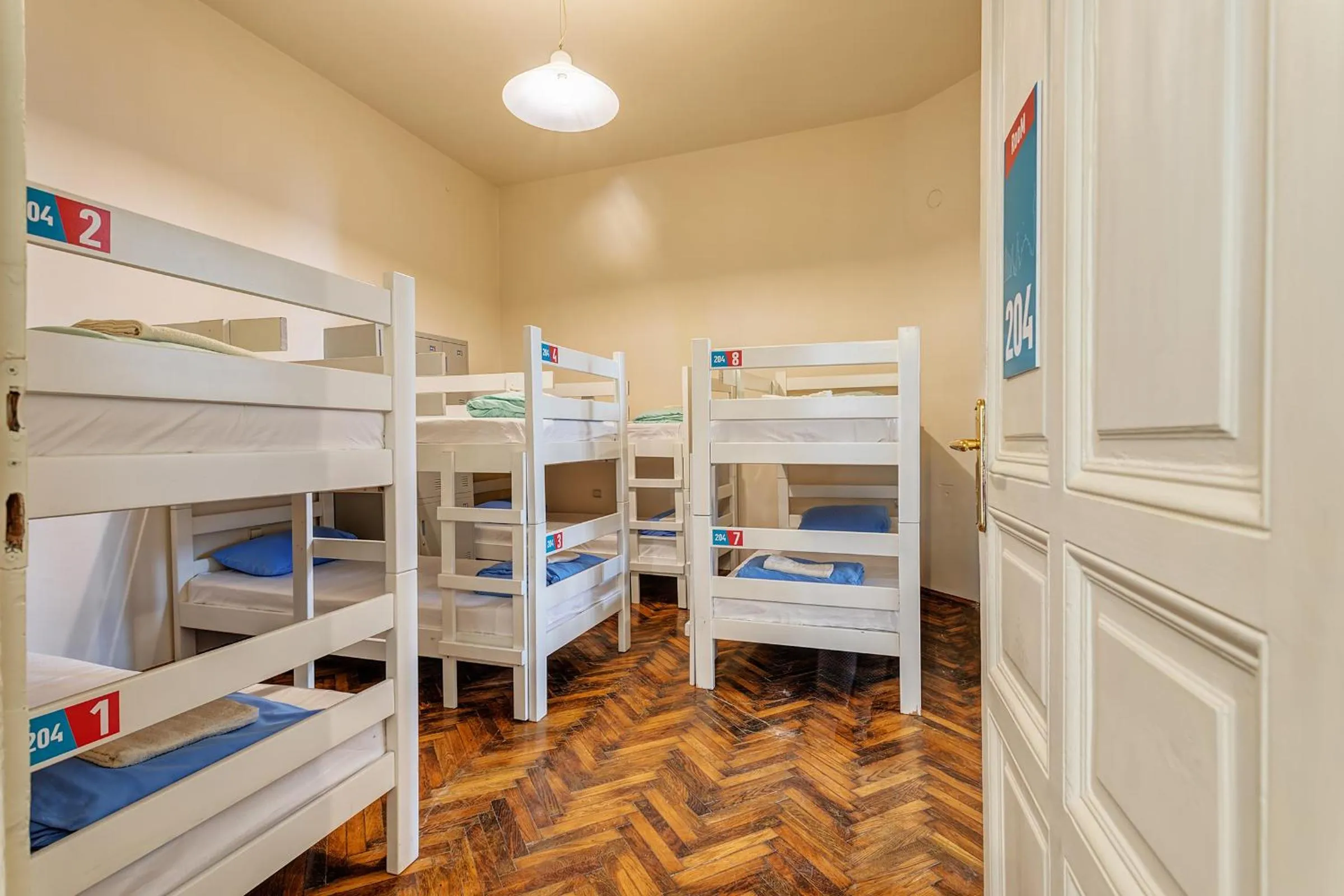 Bed in Booking BnB
