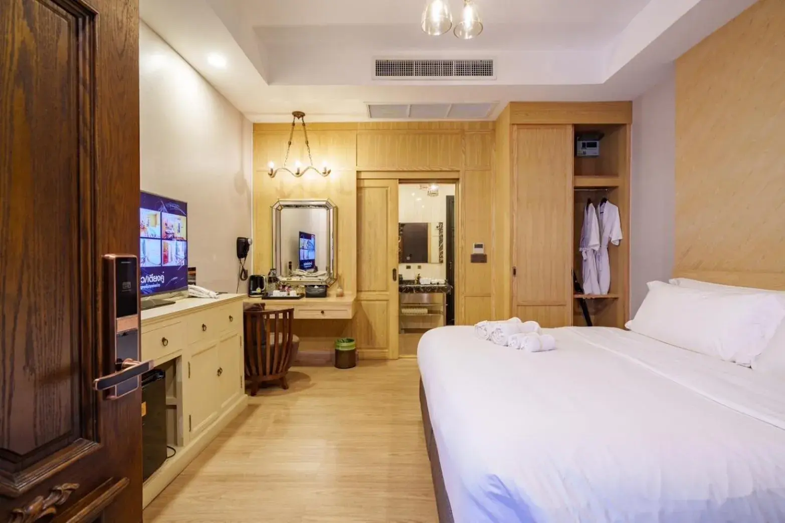 Bed in Khum Damnoen Resort Bed in Khum Damnoen Resort