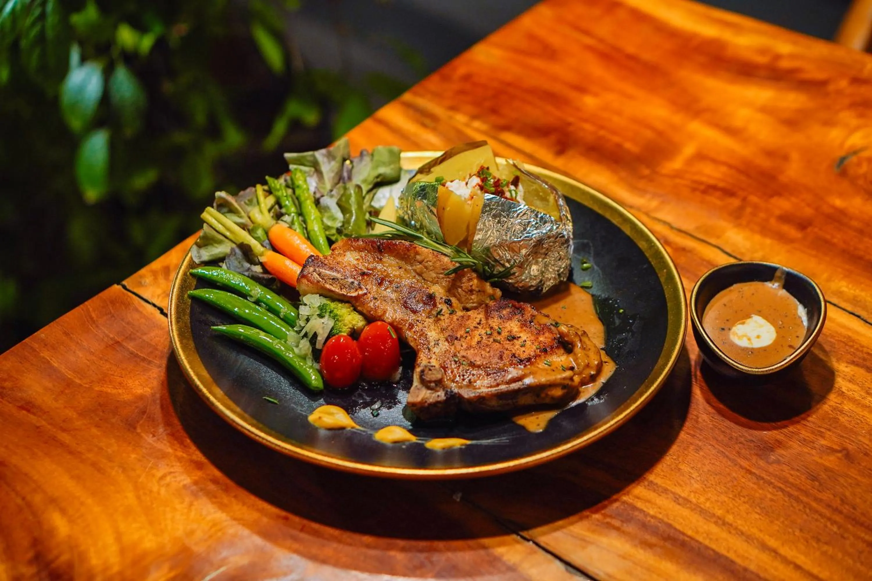 Food in Khum Damnoen Resort