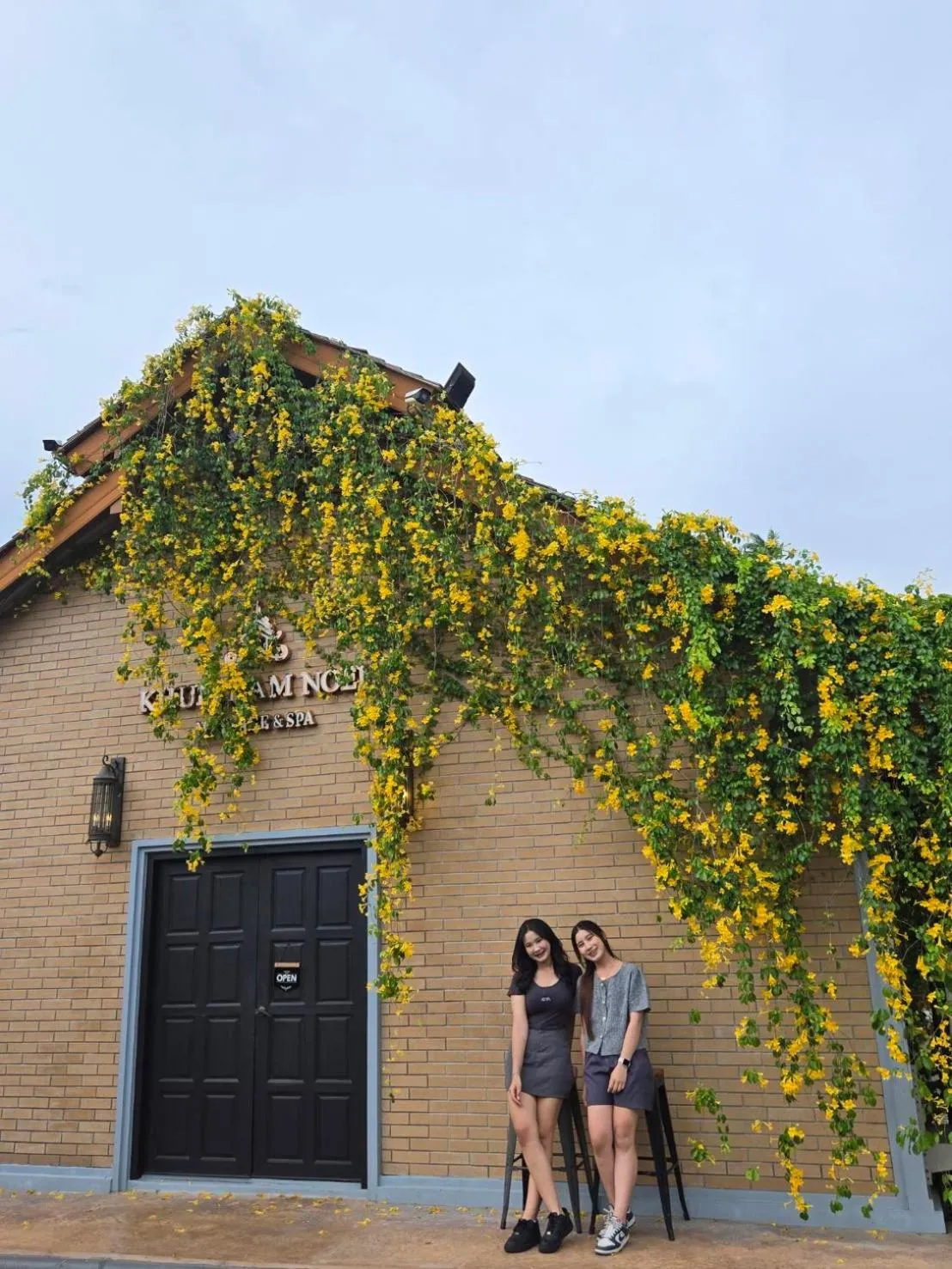 Spa and wellness centre/facilities in Khum Damnoen Resort