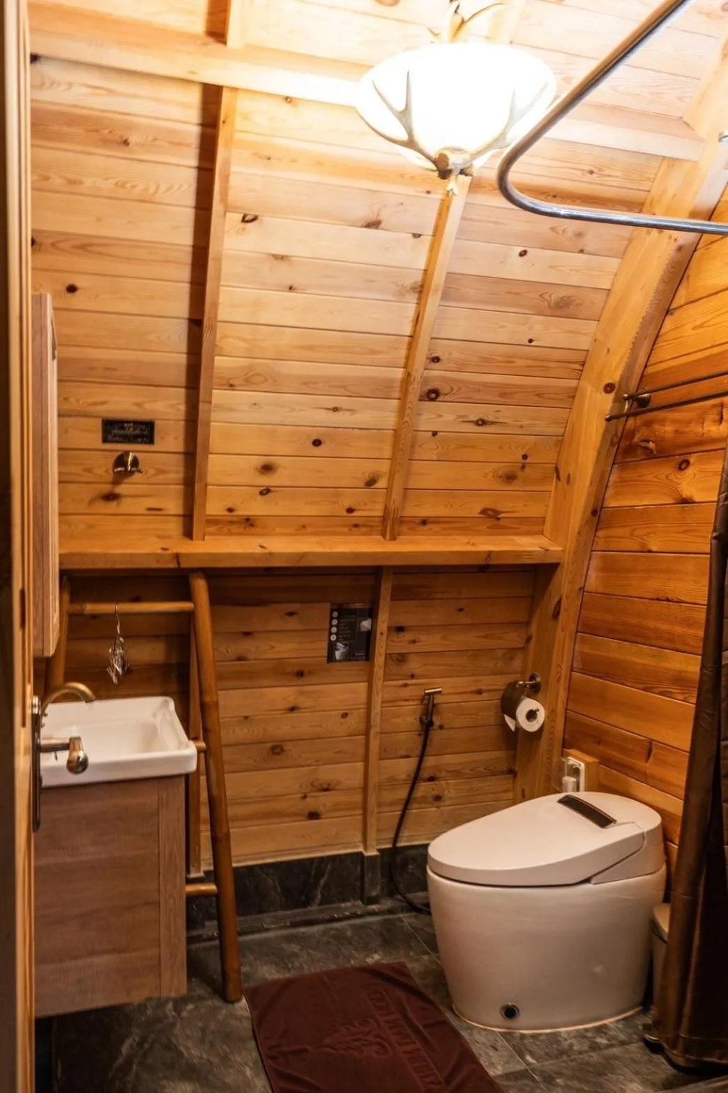 Bathroom in Khum Damnoen Resort