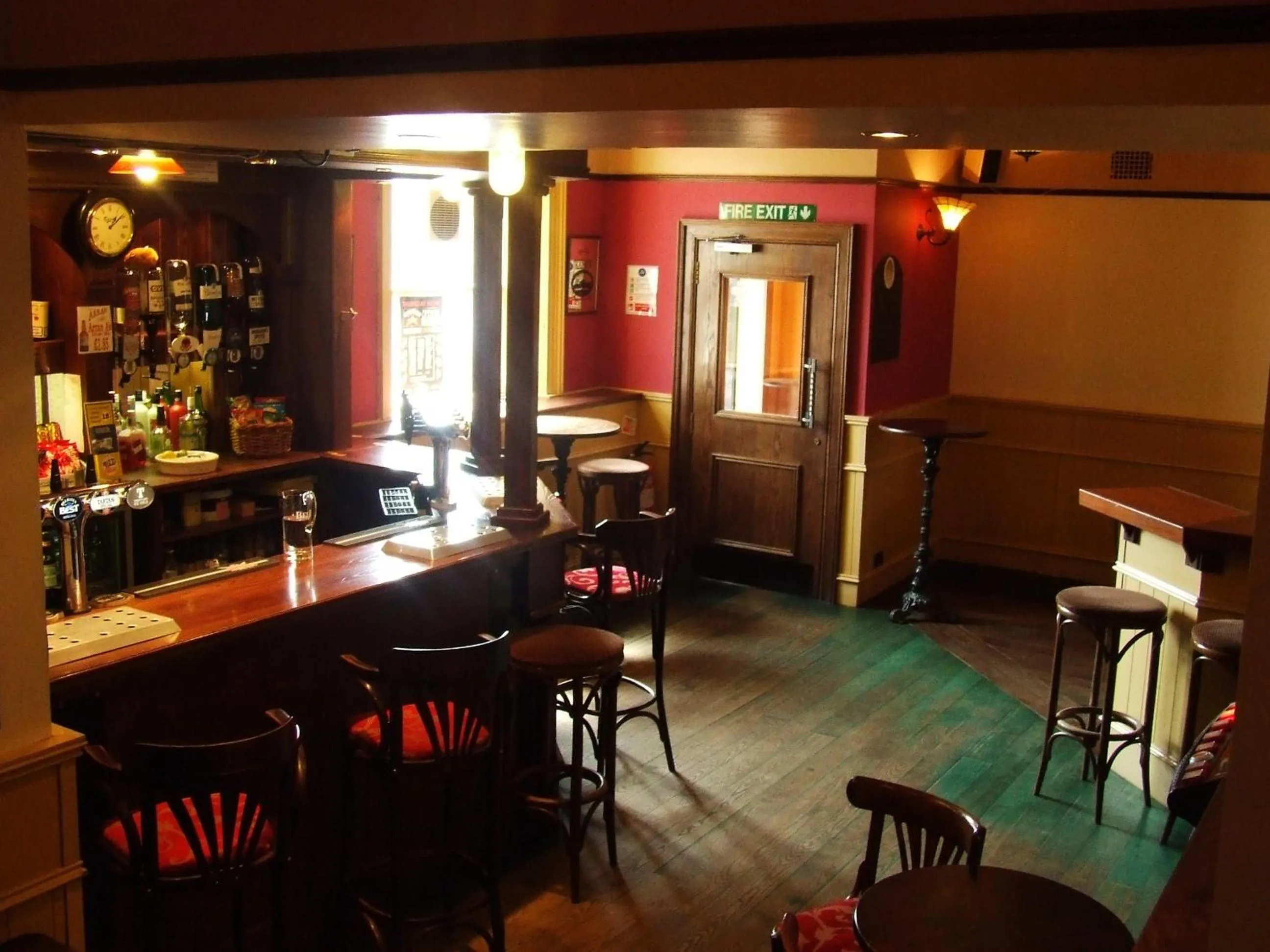 Lounge or bar in Tayside Hotel