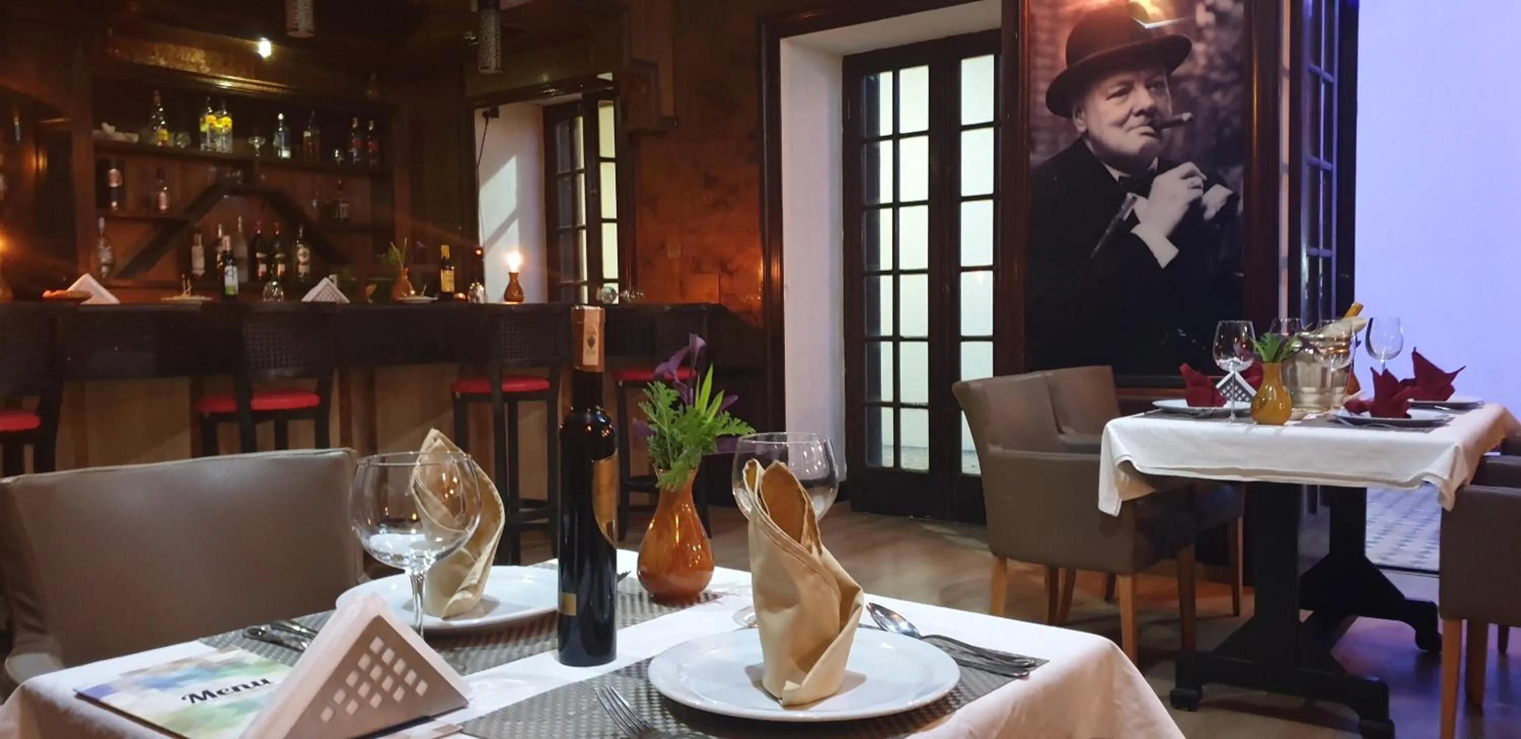 Restaurant/places to eat in Hotel Batha