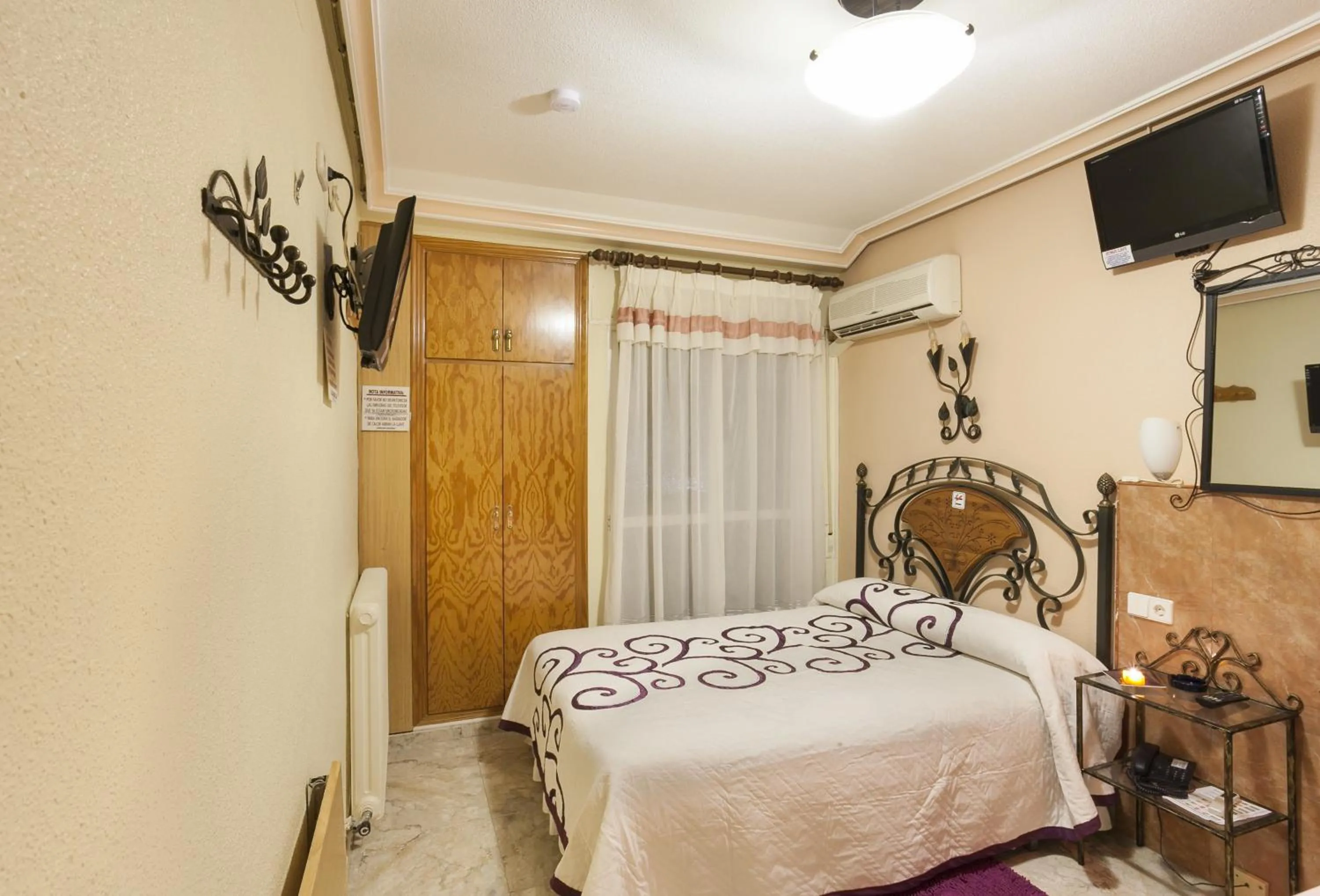 Double Room in Pension San Jose