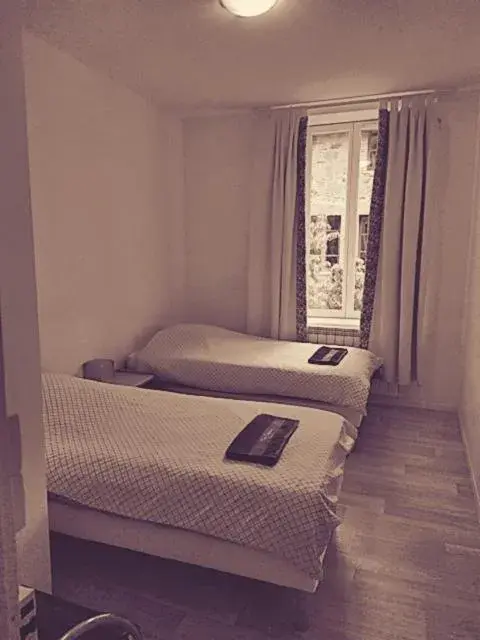 Double or Twin Room in Au cœur de saint Agrève -Séjour Chez l'habitant Double or Twin Room in Au cœur de saint Agrève -Séjour Chez l'habitant