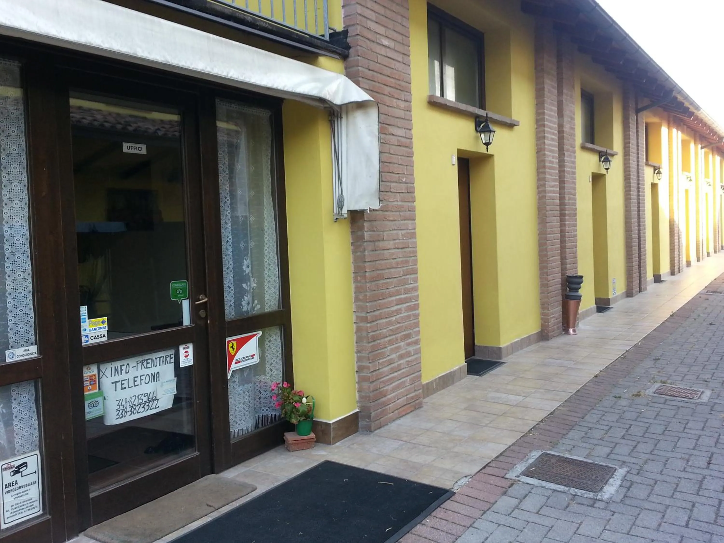 Lobby or reception in Albergo Residence Al Passatore camere & relax