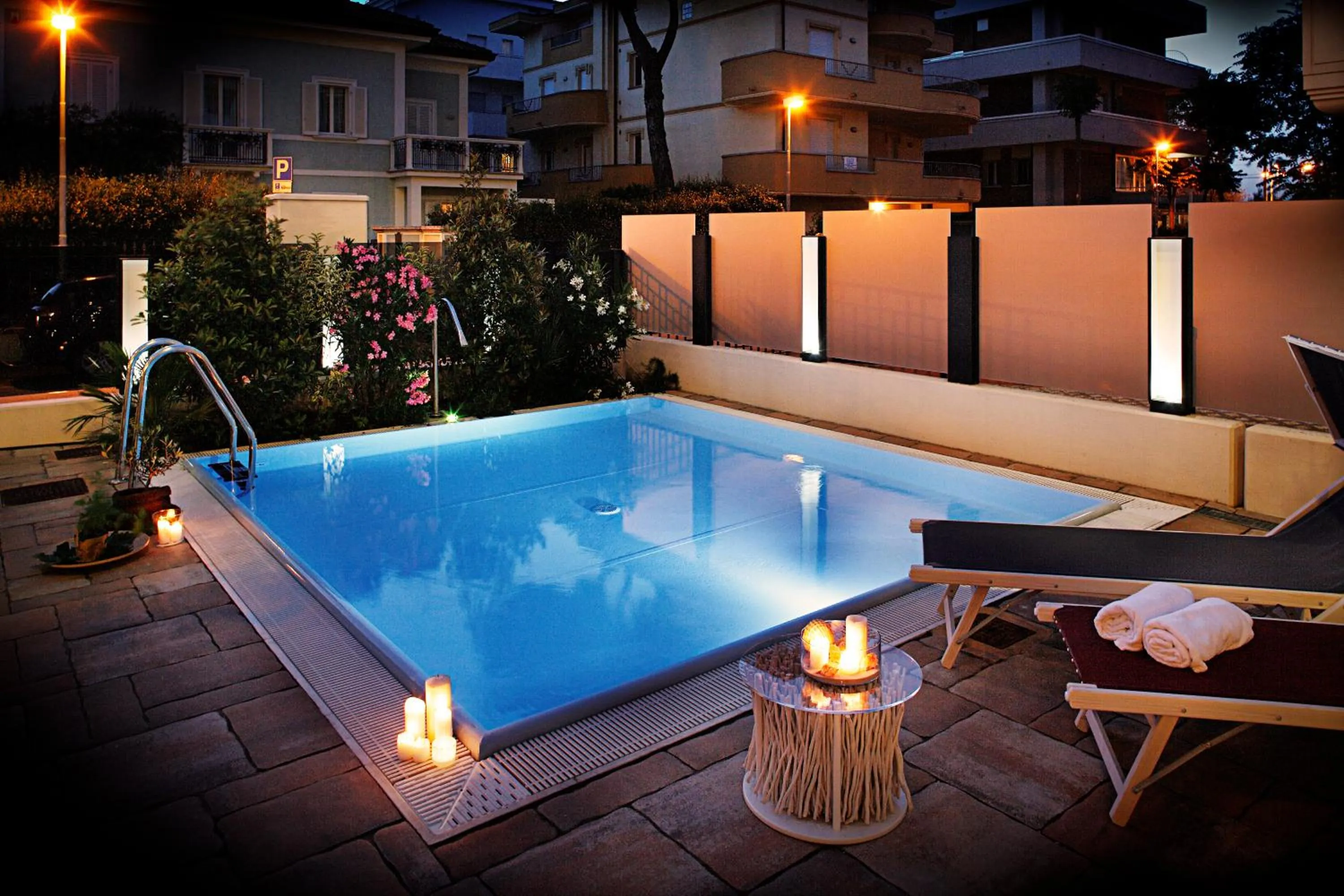 Swimming pool in D-Place Hotel & Suite