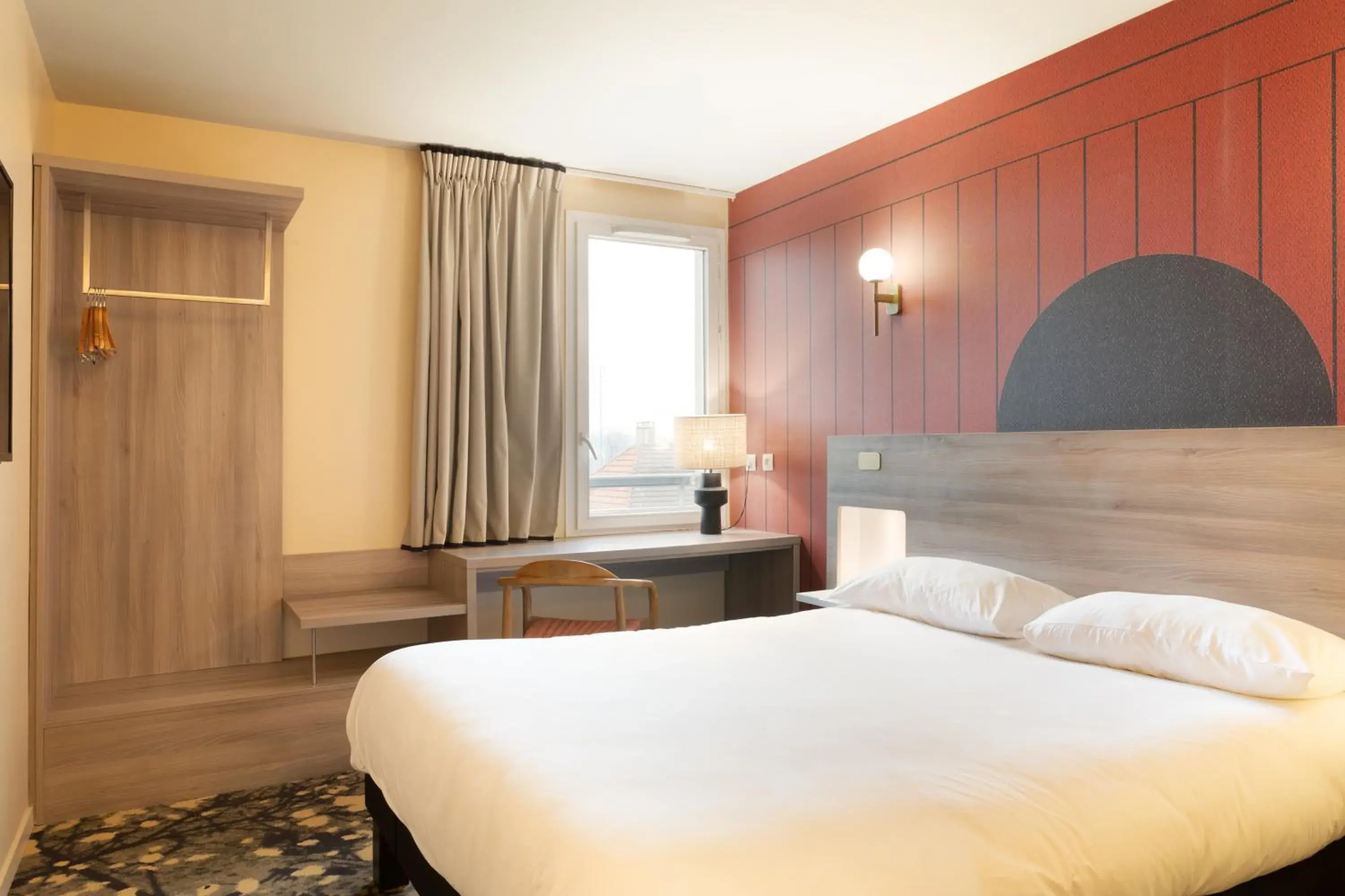 Bedroom, Bed in ibis Styles Versailles Saint Quentin en Yvelines Bedroom, Bed in ibis Styles Versailles Saint Quentin en Yvelines