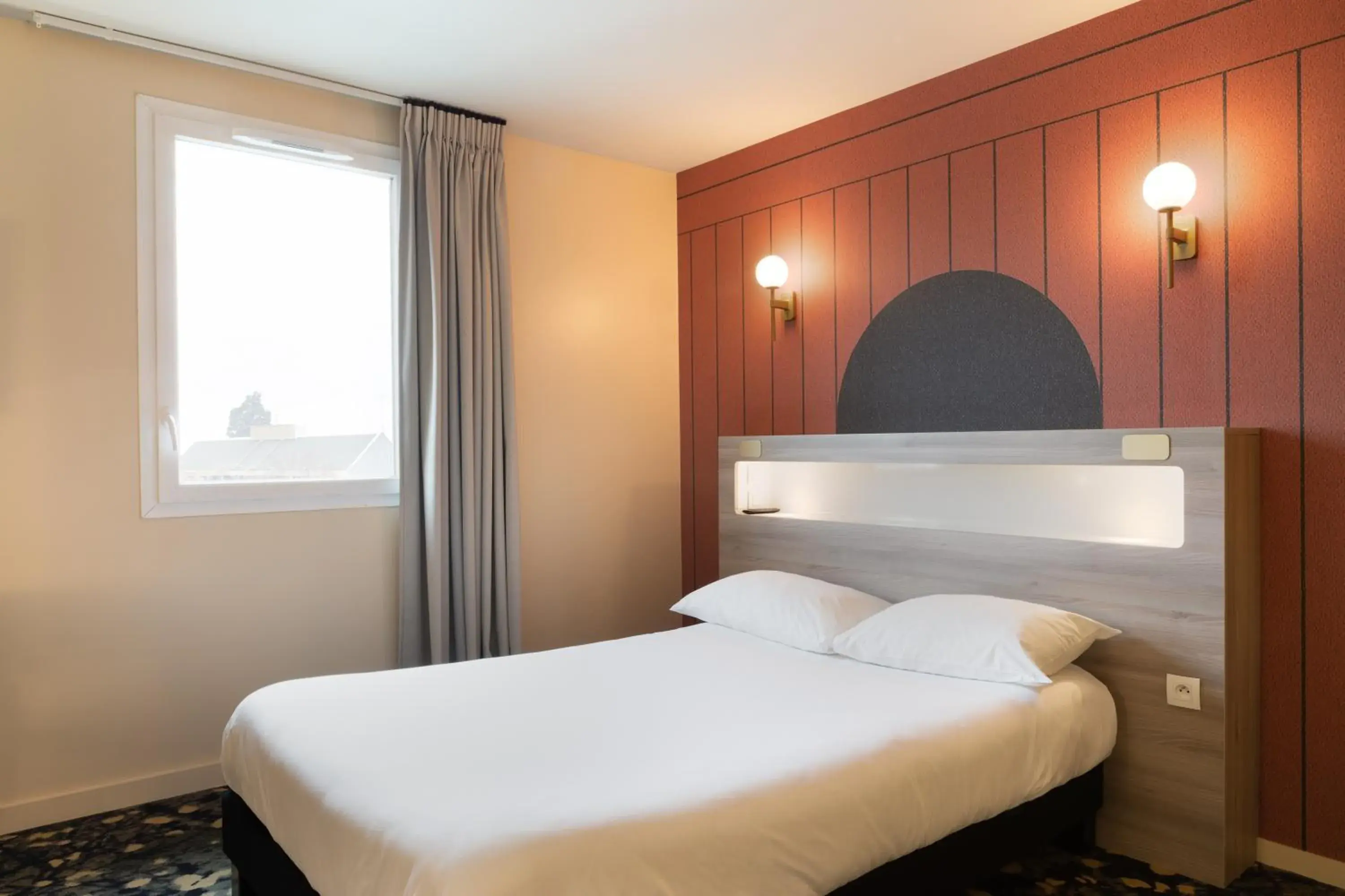 Bedroom, Bed in ibis Styles Versailles Saint Quentin en Yvelines Bedroom, Bed in ibis Styles Versailles Saint Quentin en Yvelines