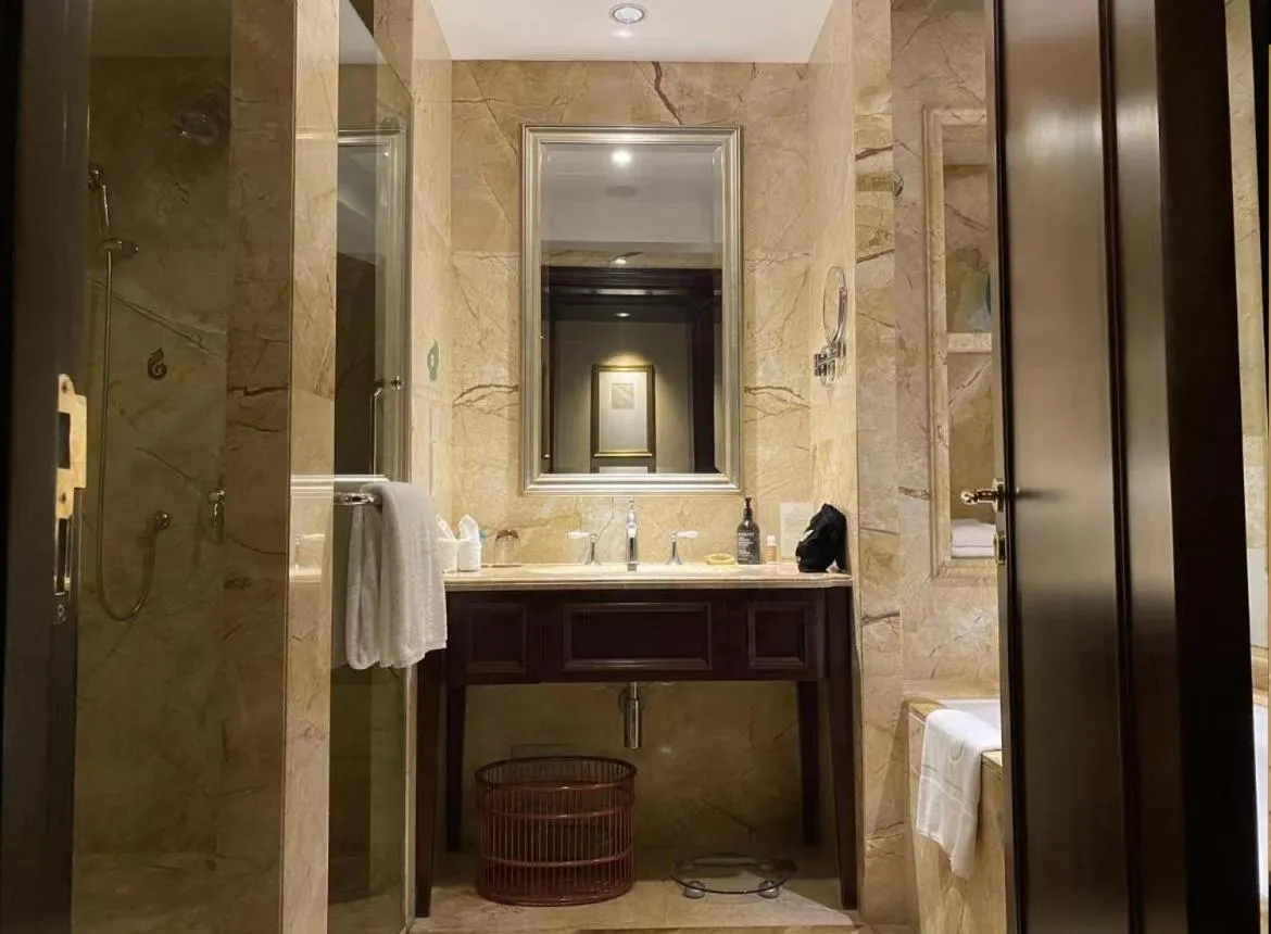 The COLI Hotel Shenzhen