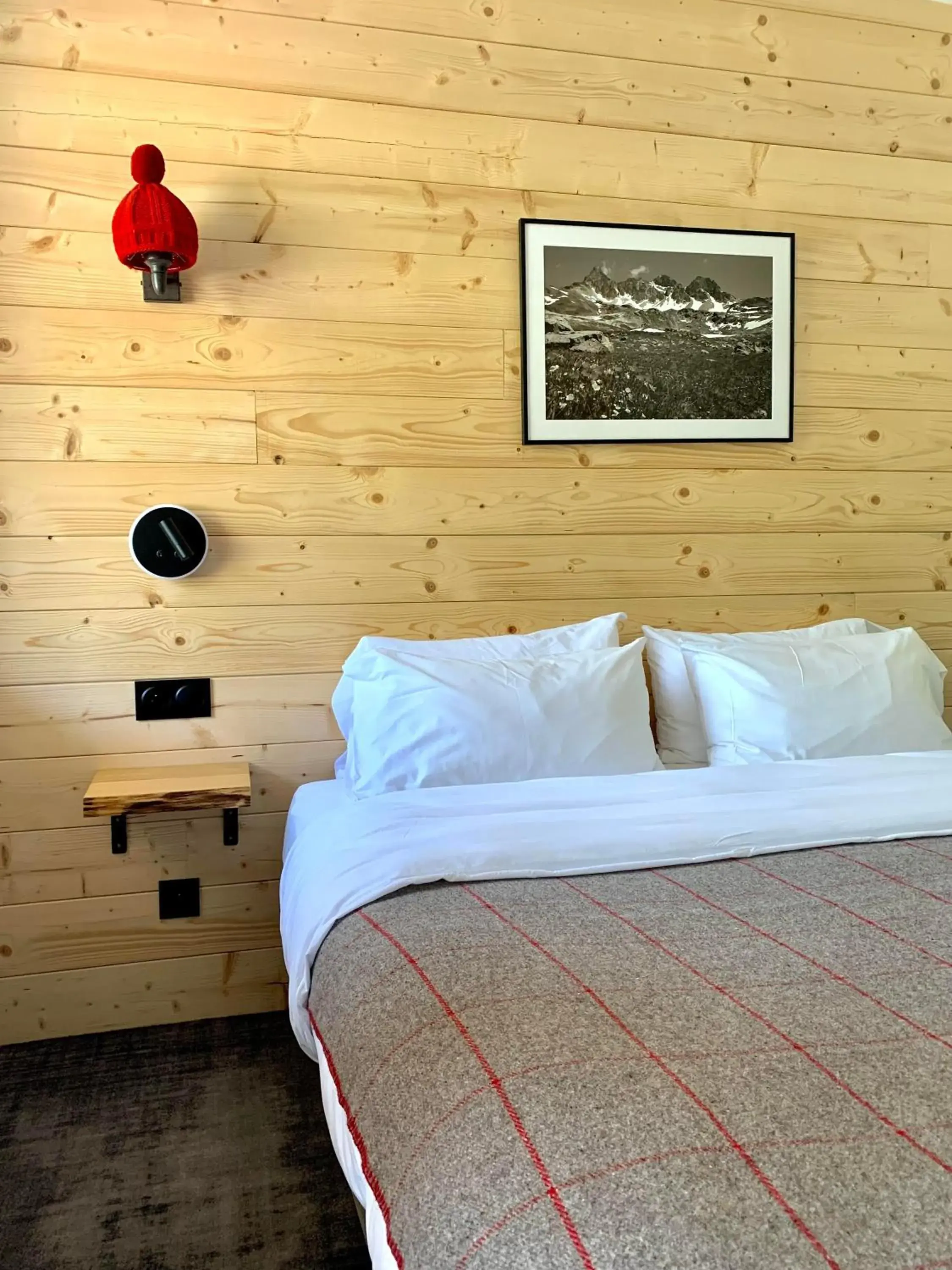 Double Room in Hotel Lac Bleu 1650 Double Room in Hotel Lac Bleu 1650