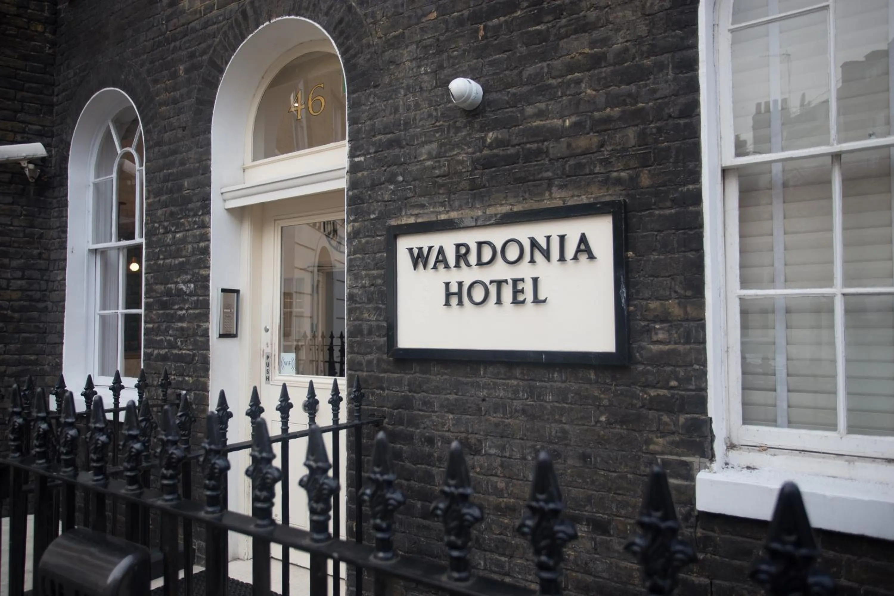 Property building in Wardonia Hotel Kings Cross