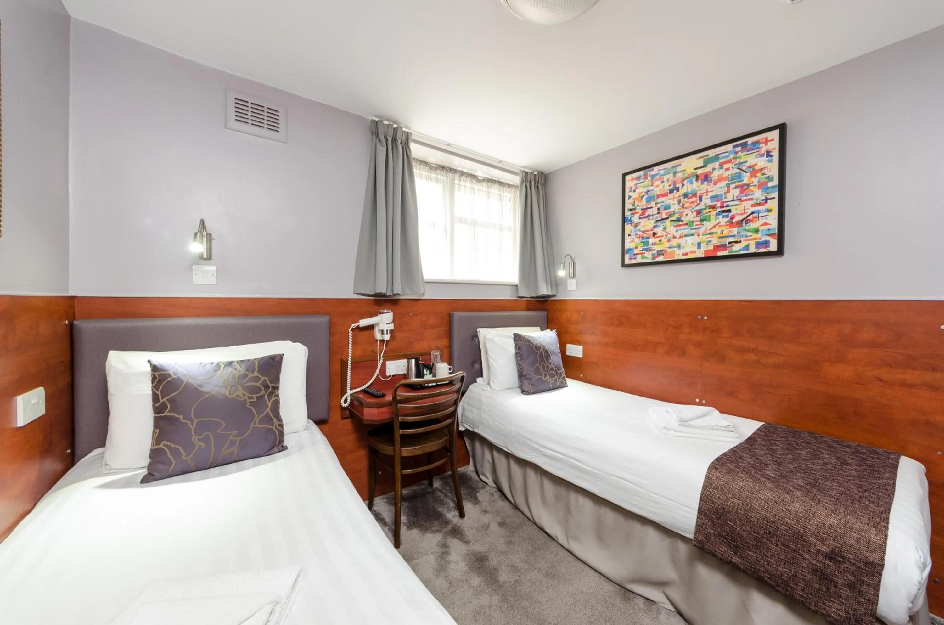 Bedroom, Bed in Wardonia Hotel Kings Cross