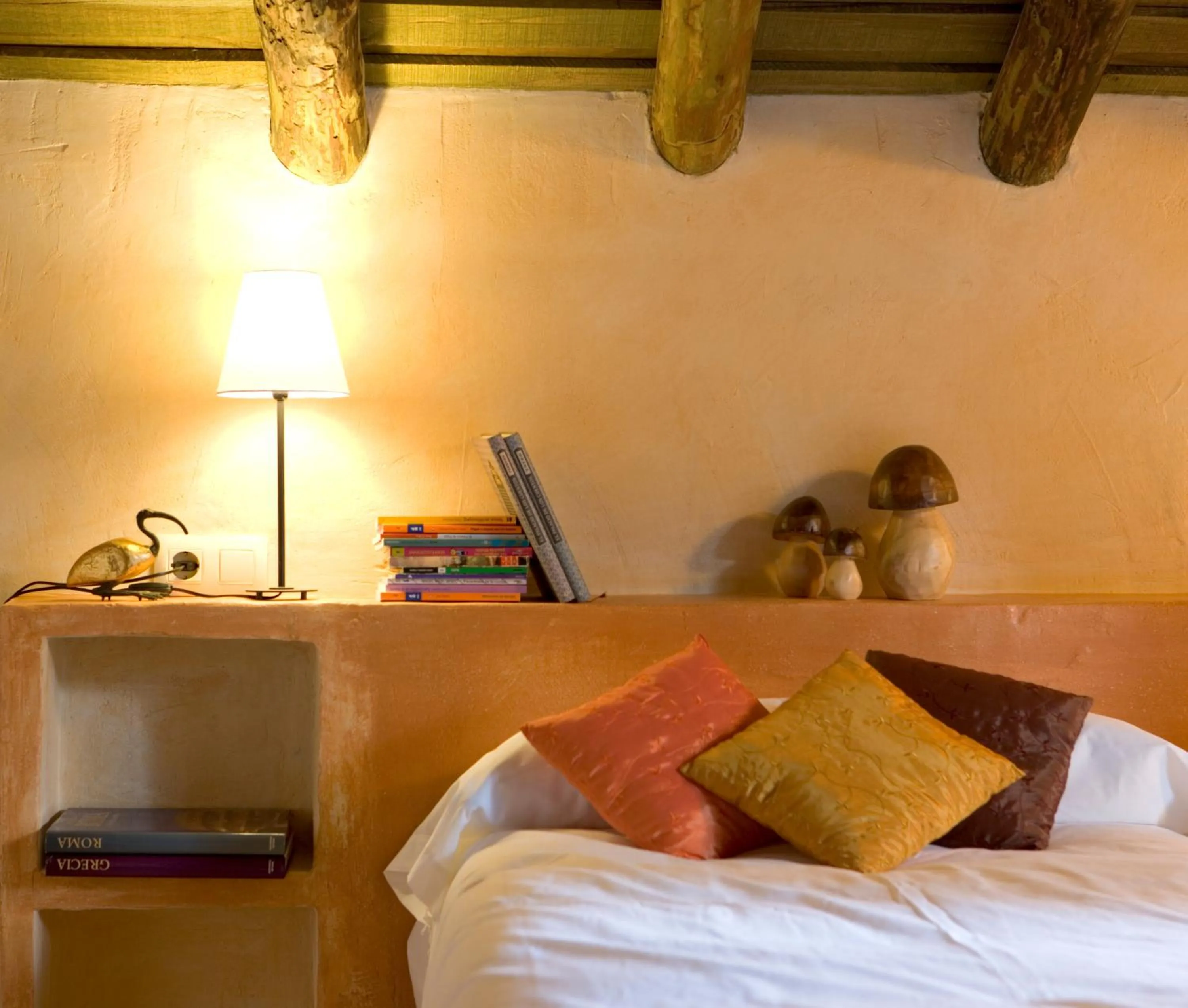 Decorative detail, Bed in Lo Alto