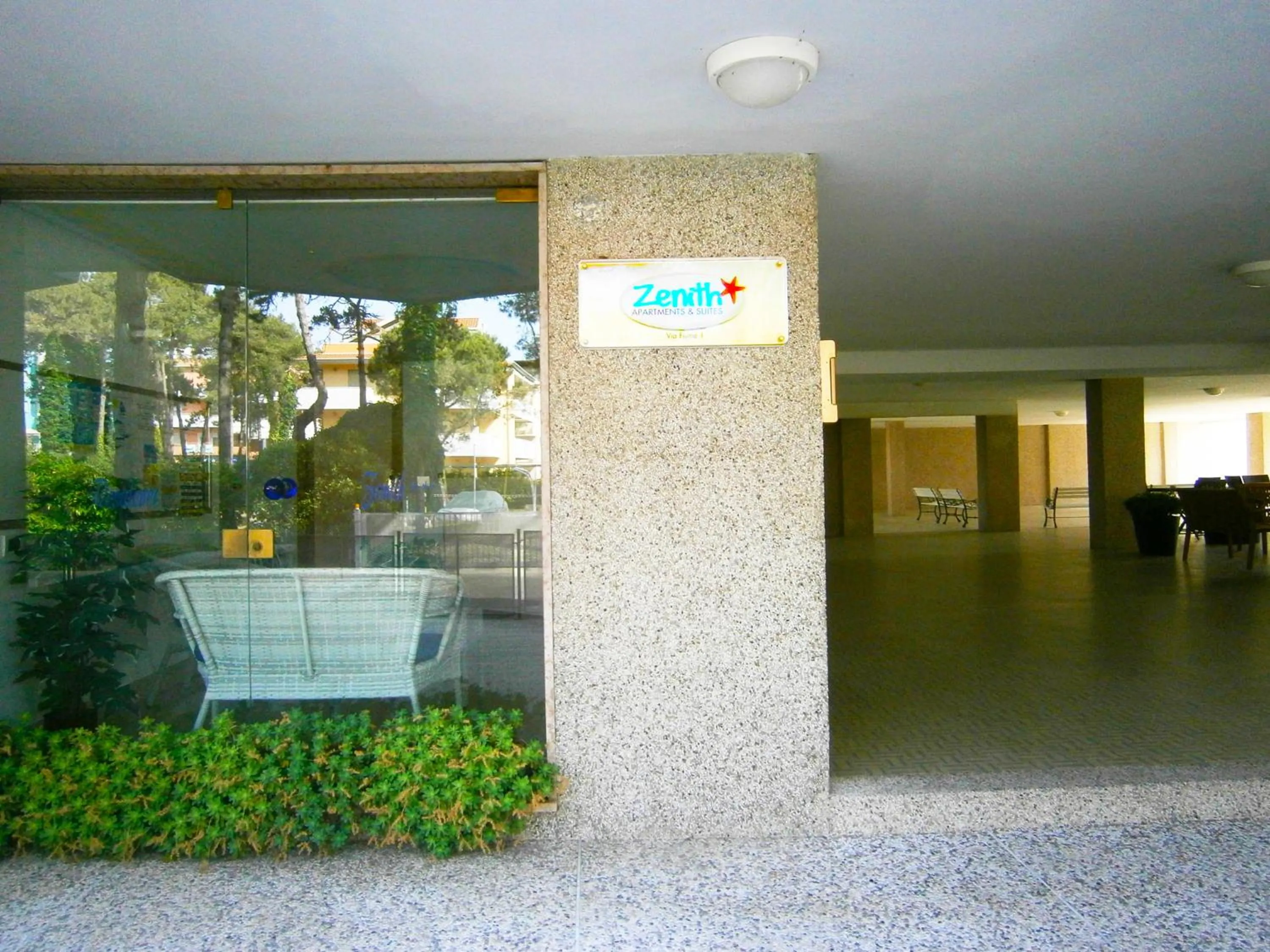 Facade/entrance in Residence Zenith