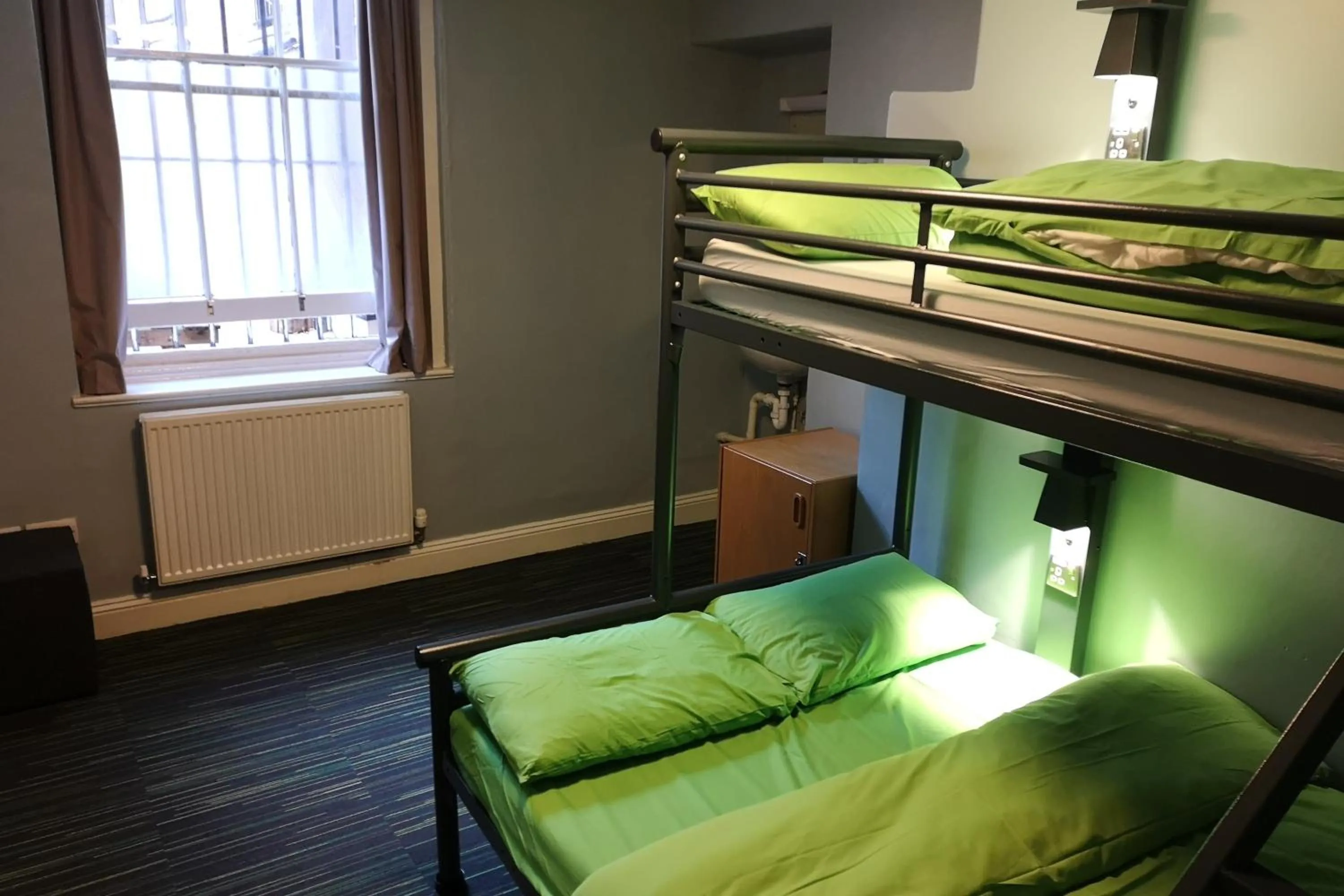 Bedroom, Bed in YHA London St Paul's