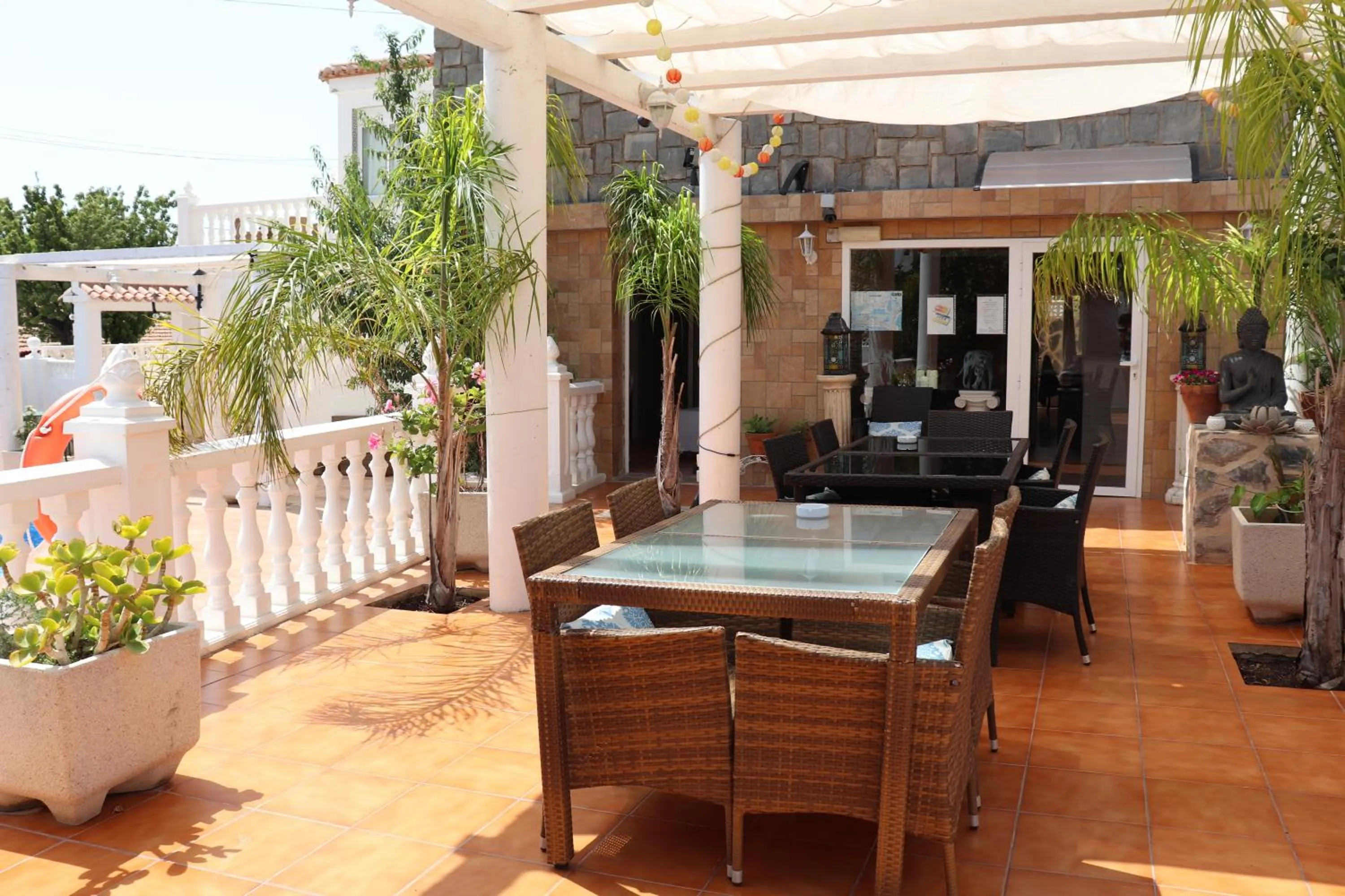 Hotel Casa Día y Noche