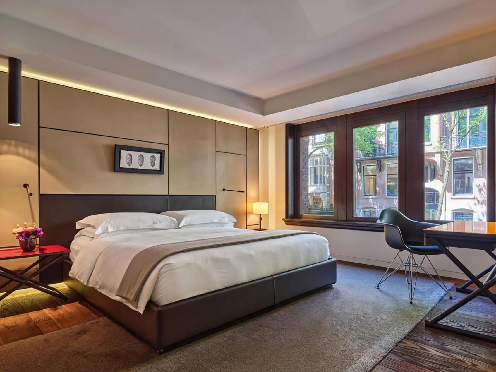 Bedroom, Bed in Conservatorium Hotel - Operated by Mandarin Oriental