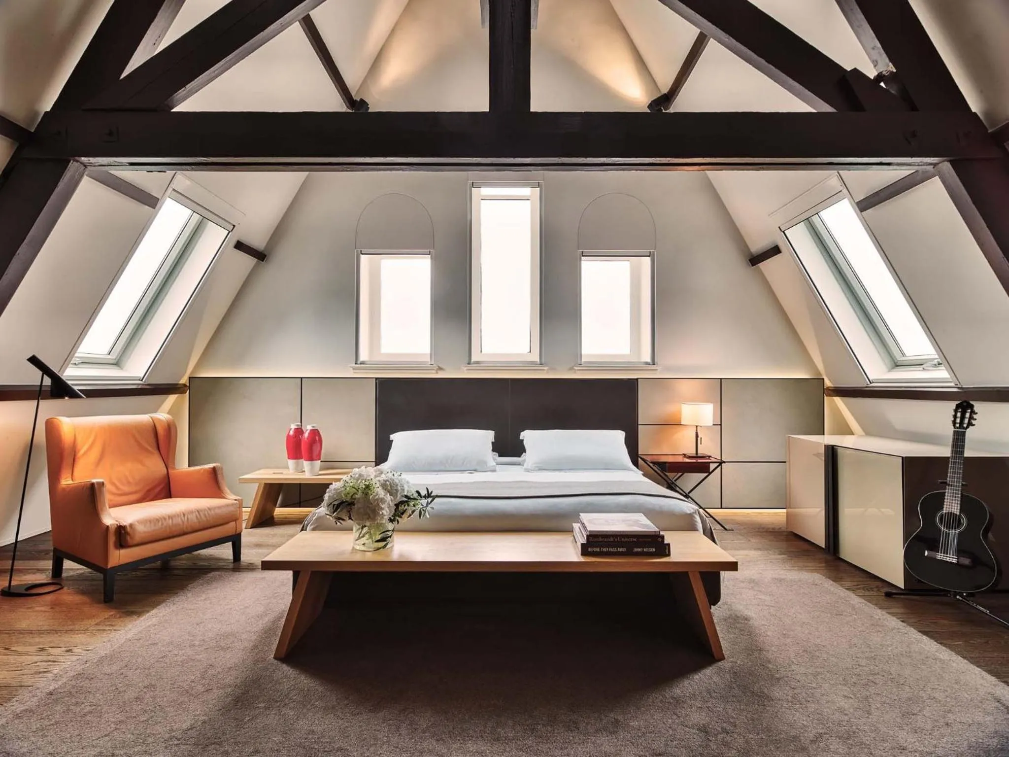Bedroom, Bed in Conservatorium Hotel - Operated by Mandarin Oriental