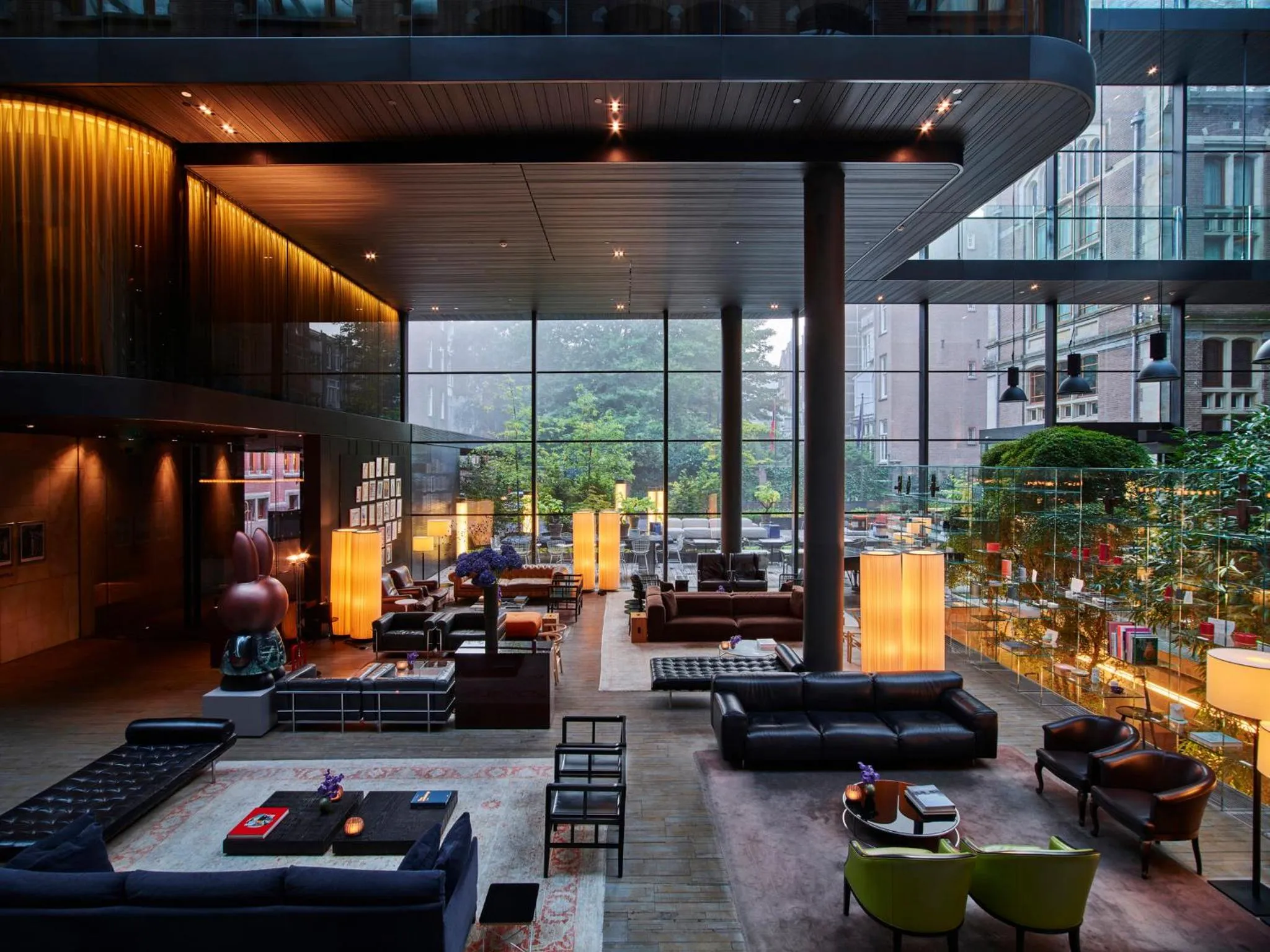 Lounge or bar in Conservatorium Hotel - Operated by Mandarin Oriental