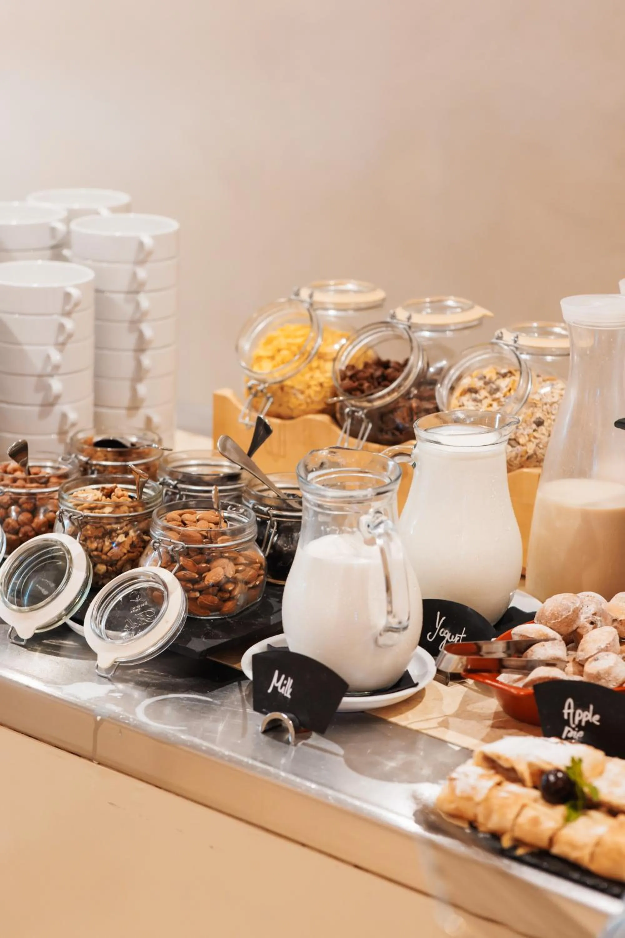 Buffet breakfast in Hotel Palma