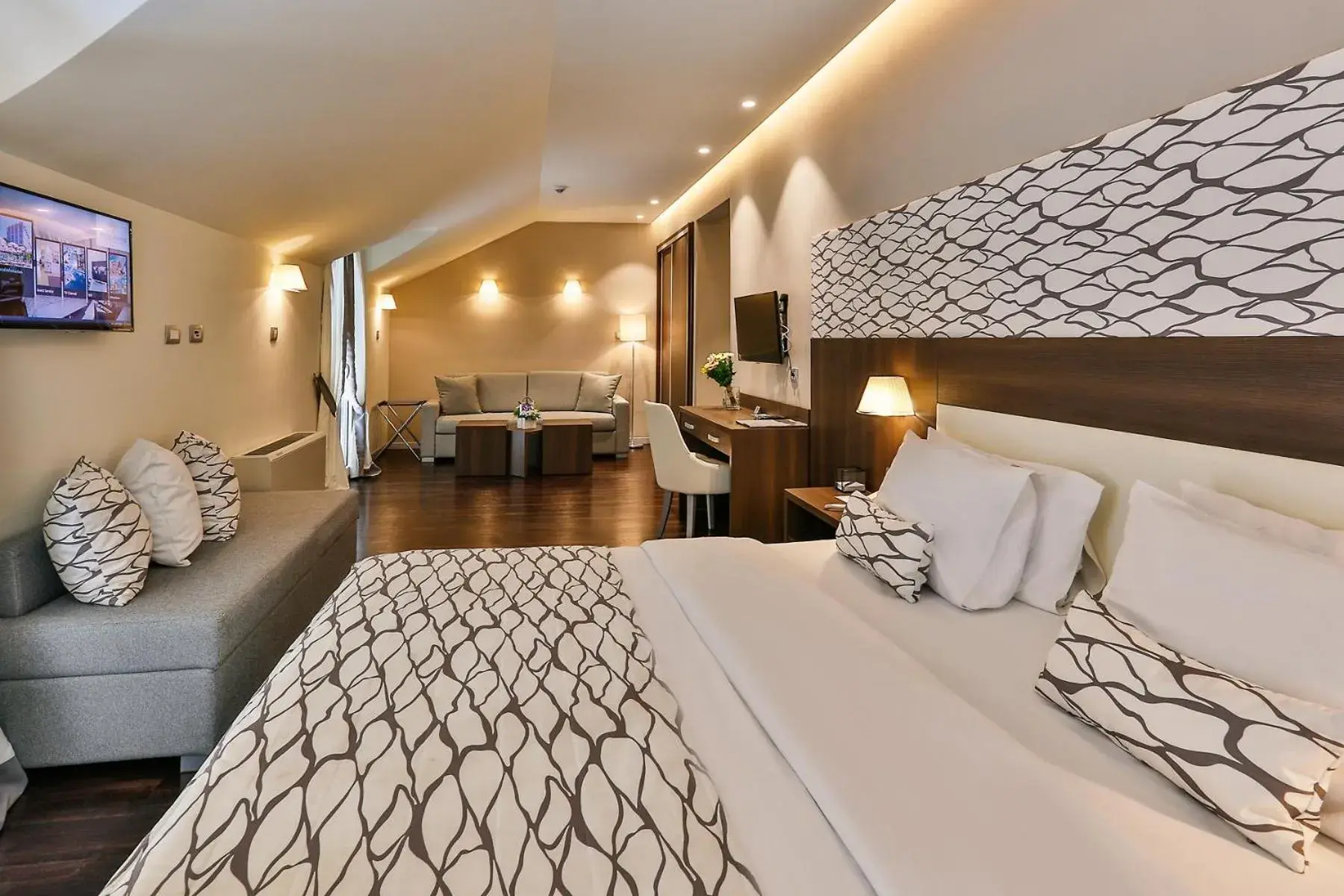 Suite with Sea View in Hotel Palma Suite with Sea View in Hotel Palma