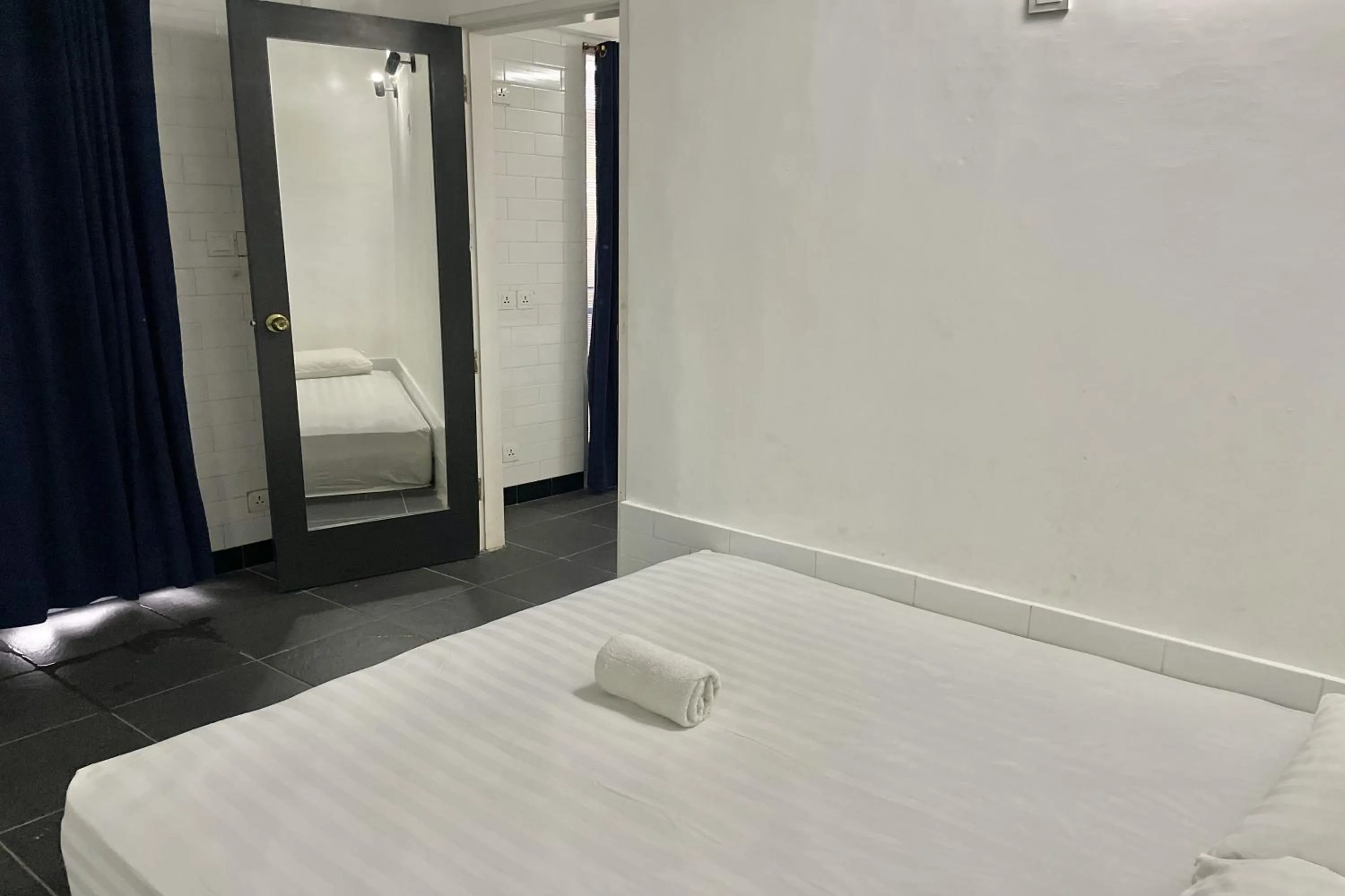 Bedroom, Bed in Taman Unique Hotel Senggigi