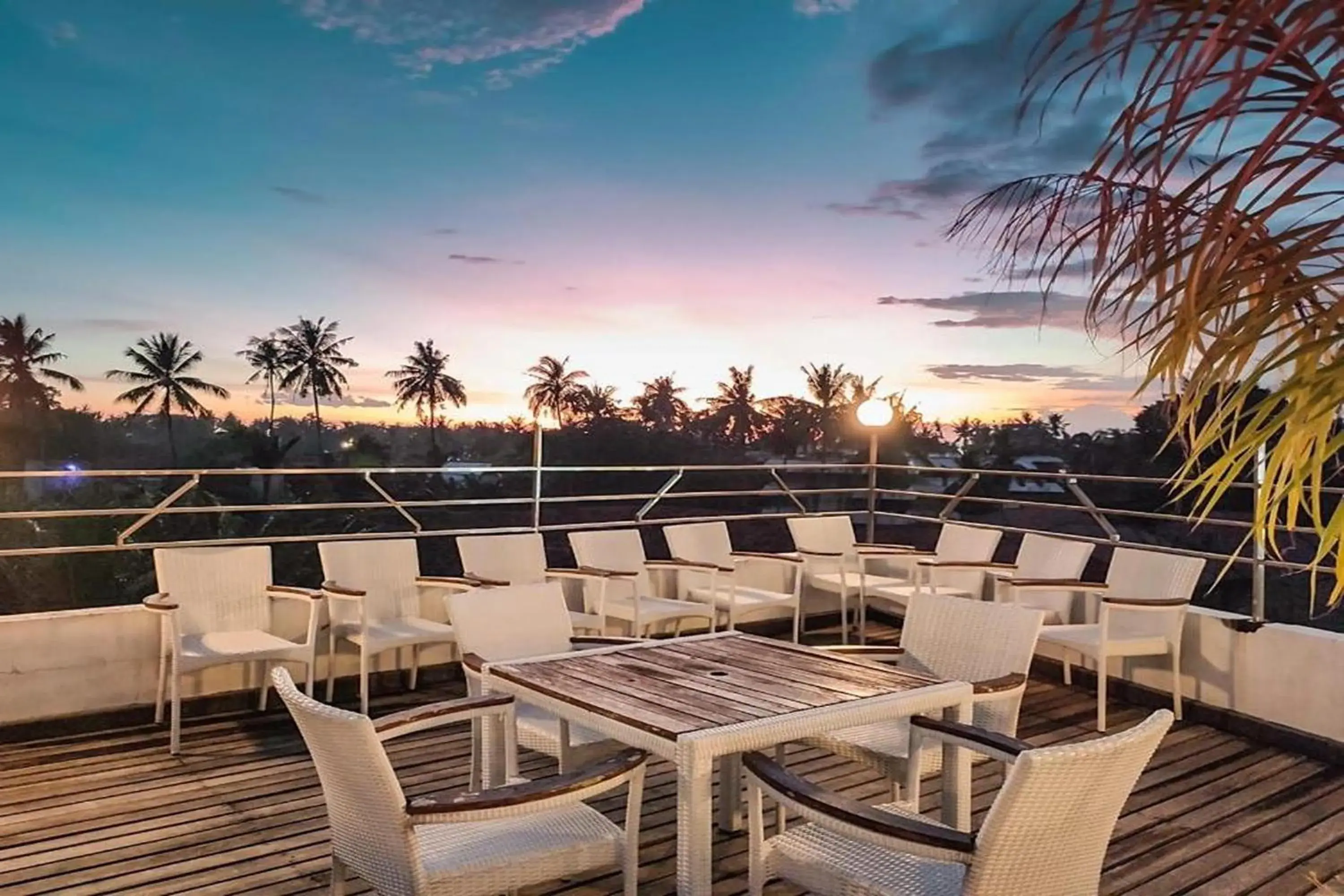 Restaurant/places to eat in Taman Unique Hotel Senggigi Restaurant/places to eat in Taman Unique Hotel Senggigi