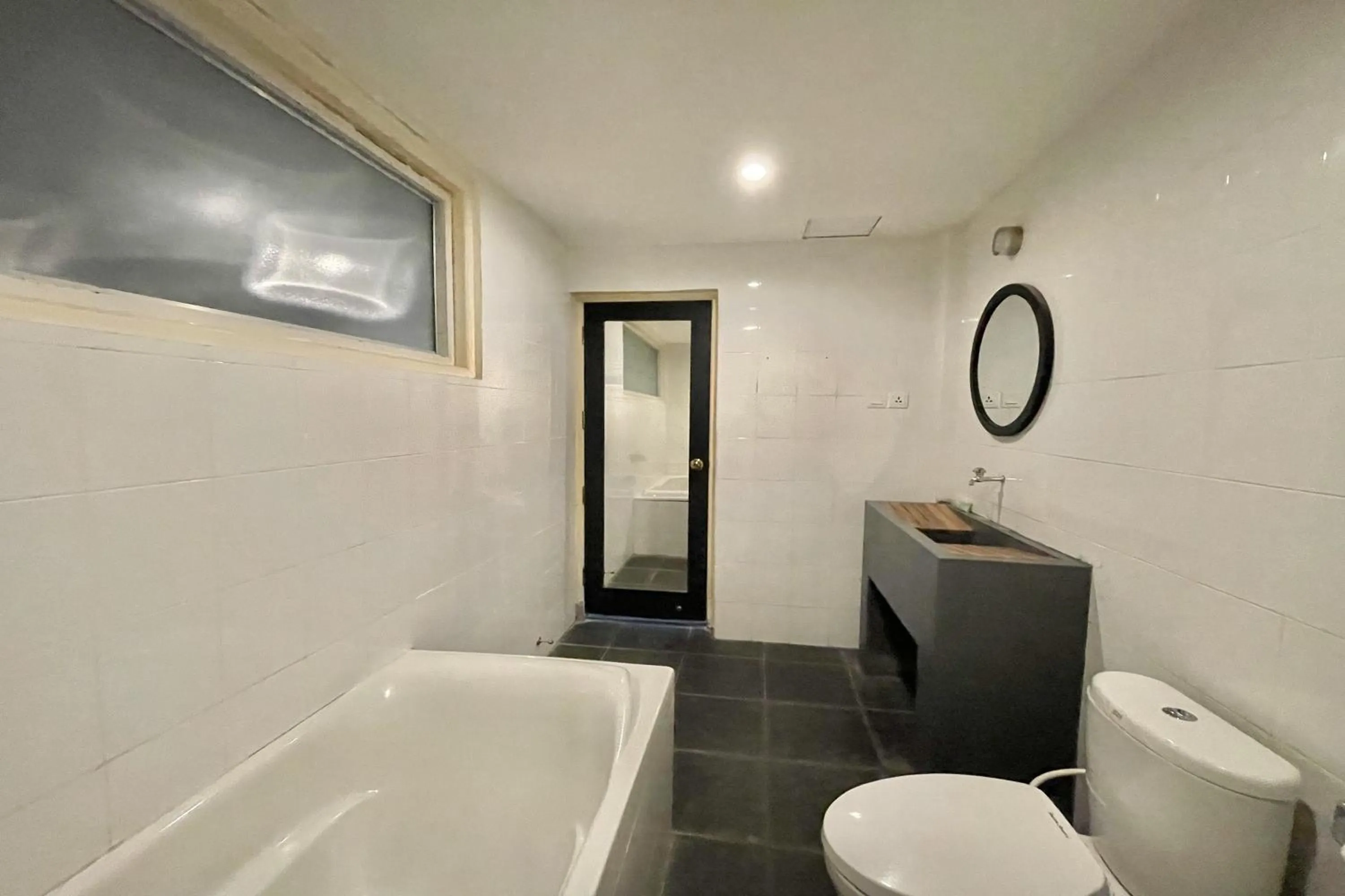 Bathroom in Taman Unique Hotel Senggigi