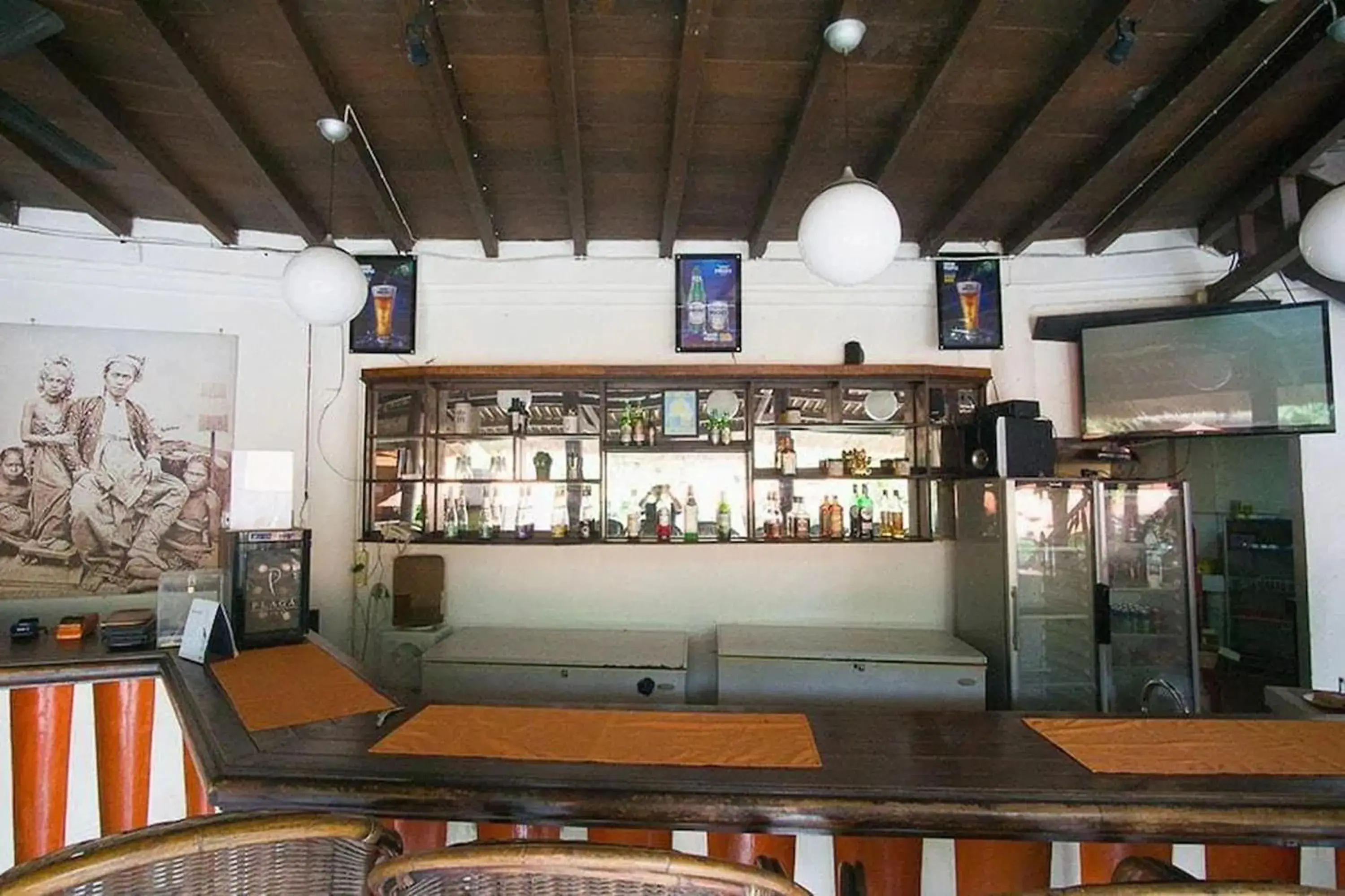 Lounge or bar in Taman Unique Hotel Senggigi Lounge or bar in Taman Unique Hotel Senggigi