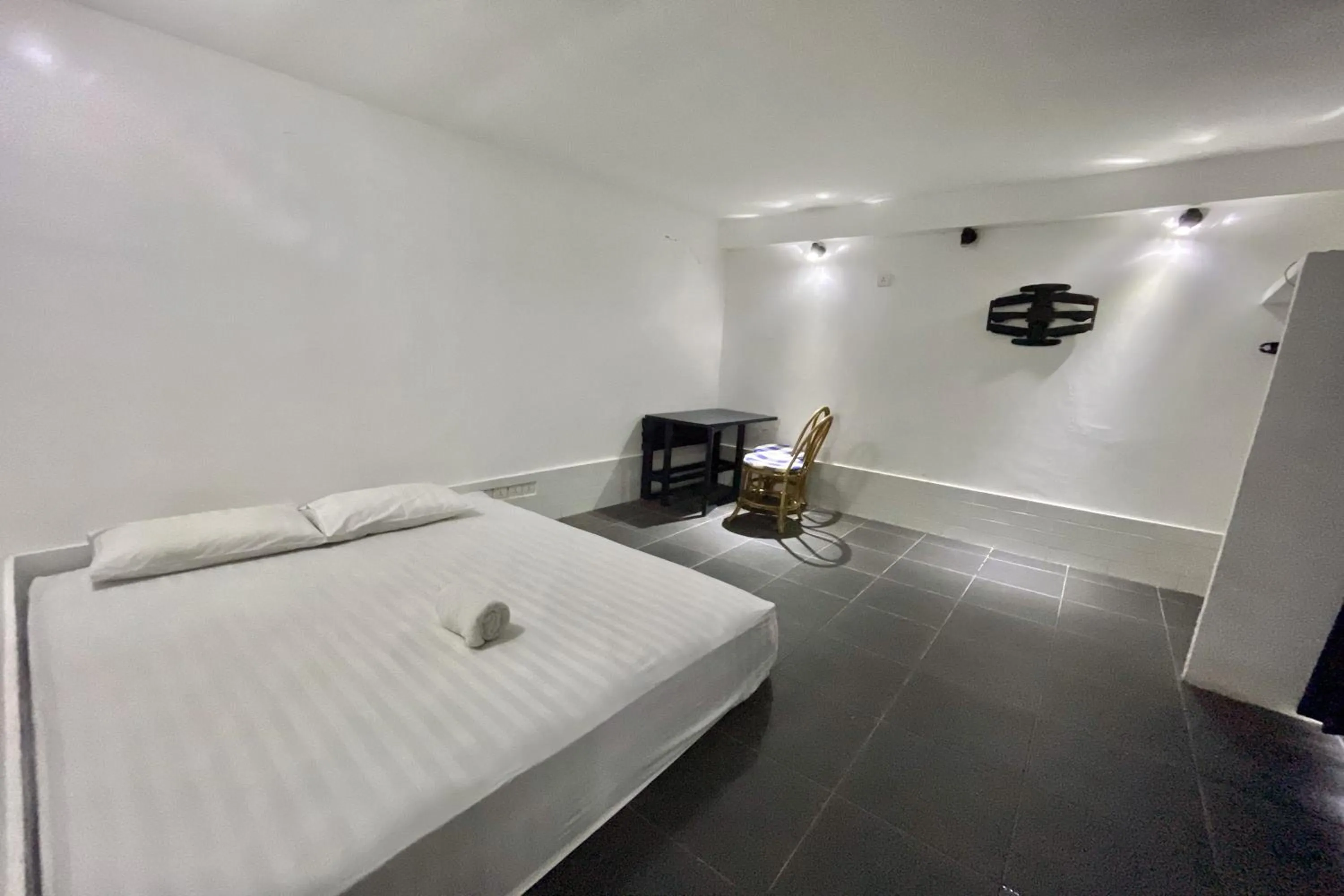 Bedroom, Bed in Taman Unique Hotel Senggigi