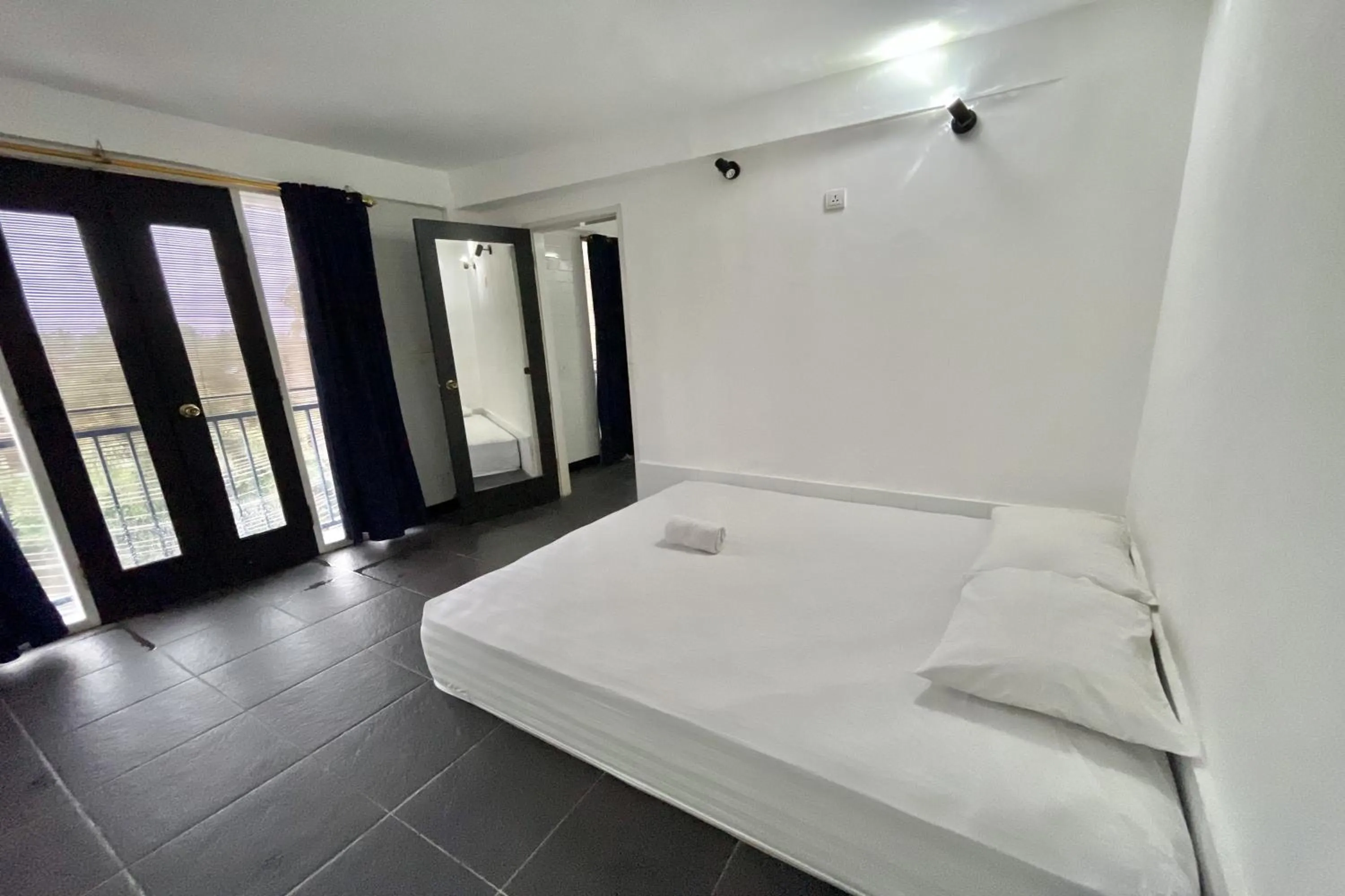 Bedroom, Bed in Taman Unique Hotel Senggigi