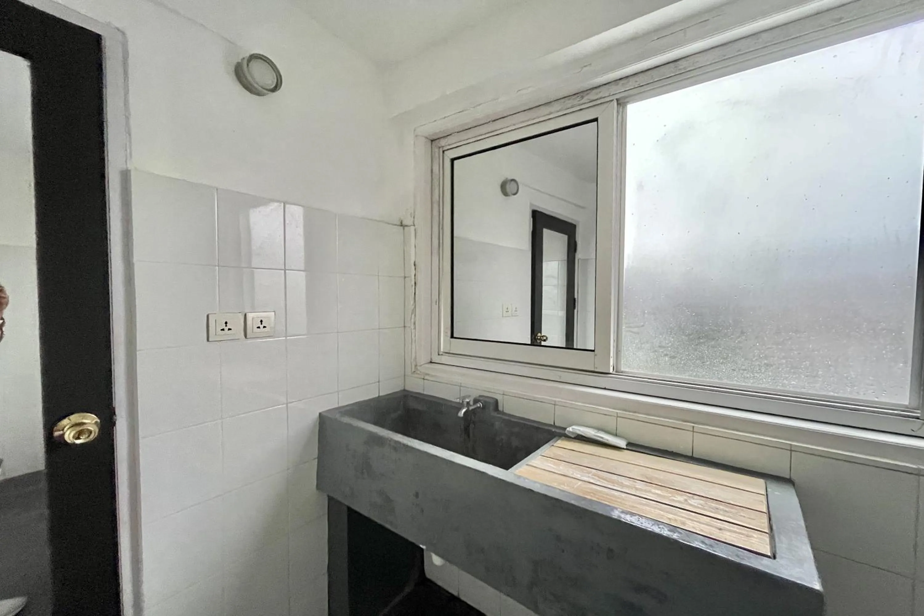 Bathroom in Taman Unique Hotel Senggigi