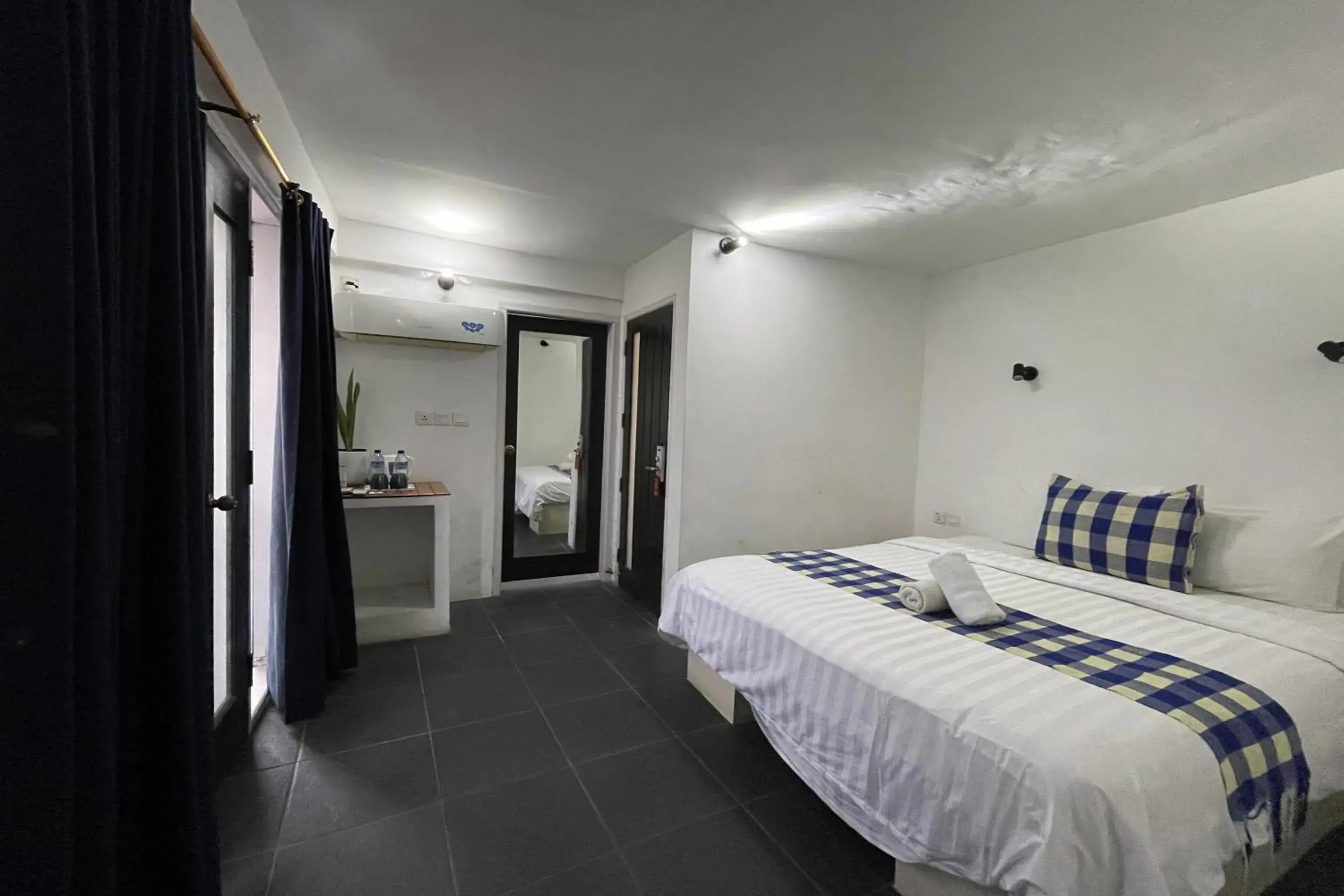 Family Room in Taman Unique Hotel Senggigi Family Room in Taman Unique Hotel Senggigi