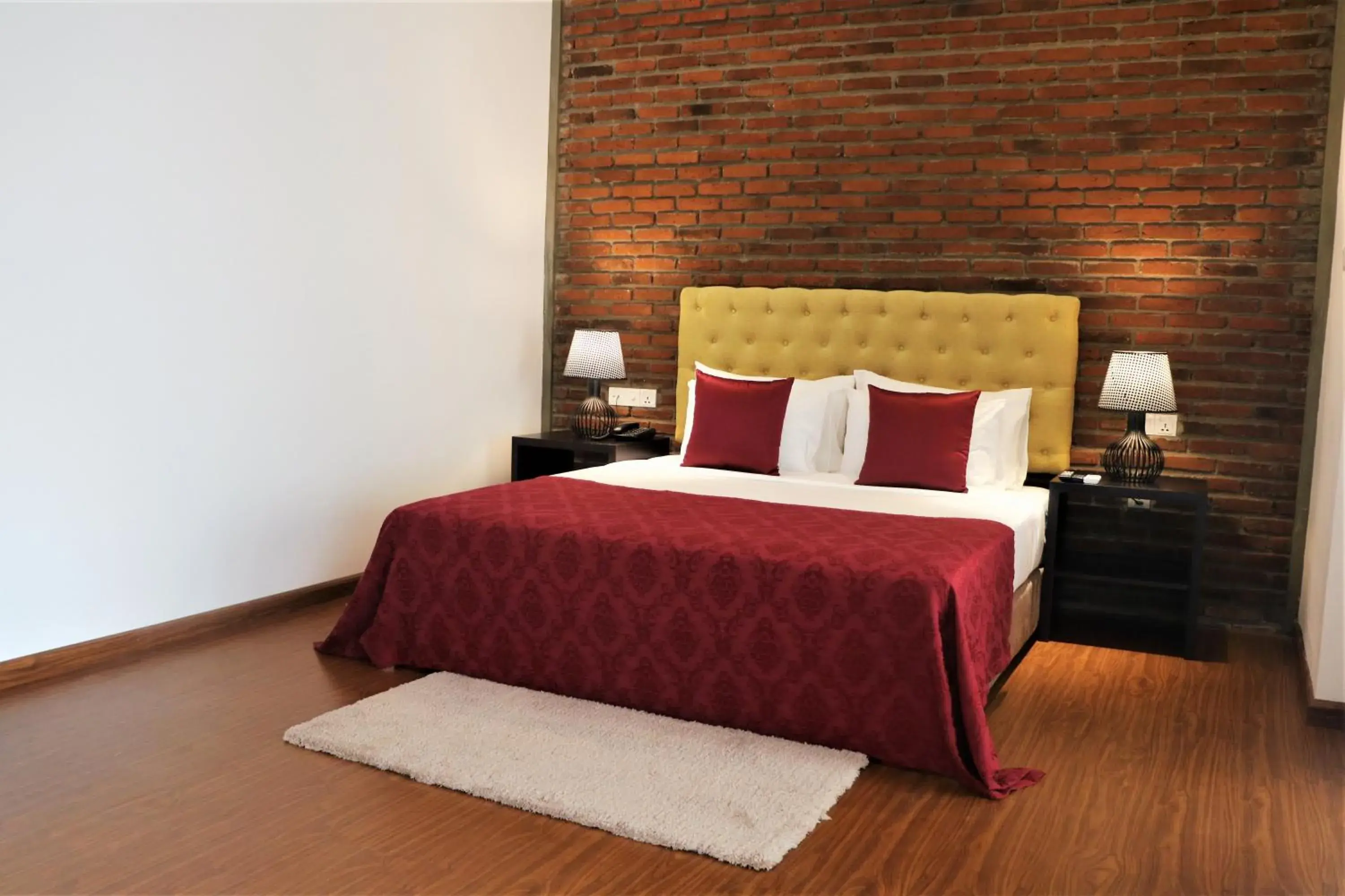 Super Deluxe Room - single occupancy in Daffodils Beach Negombo Super Deluxe Room - single occupancy in Daffodils Beach Negombo