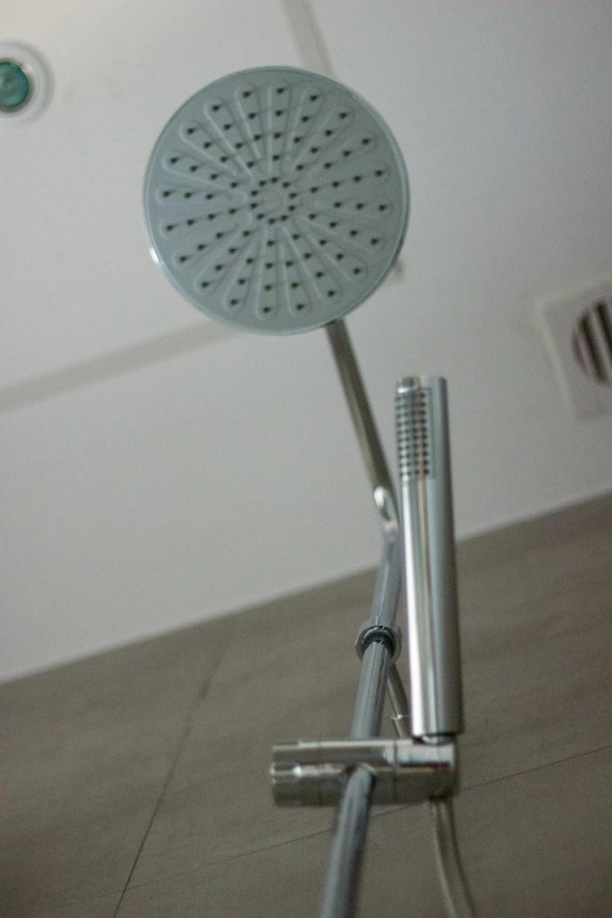 Bathroom in Life Apartments Alberto Lista