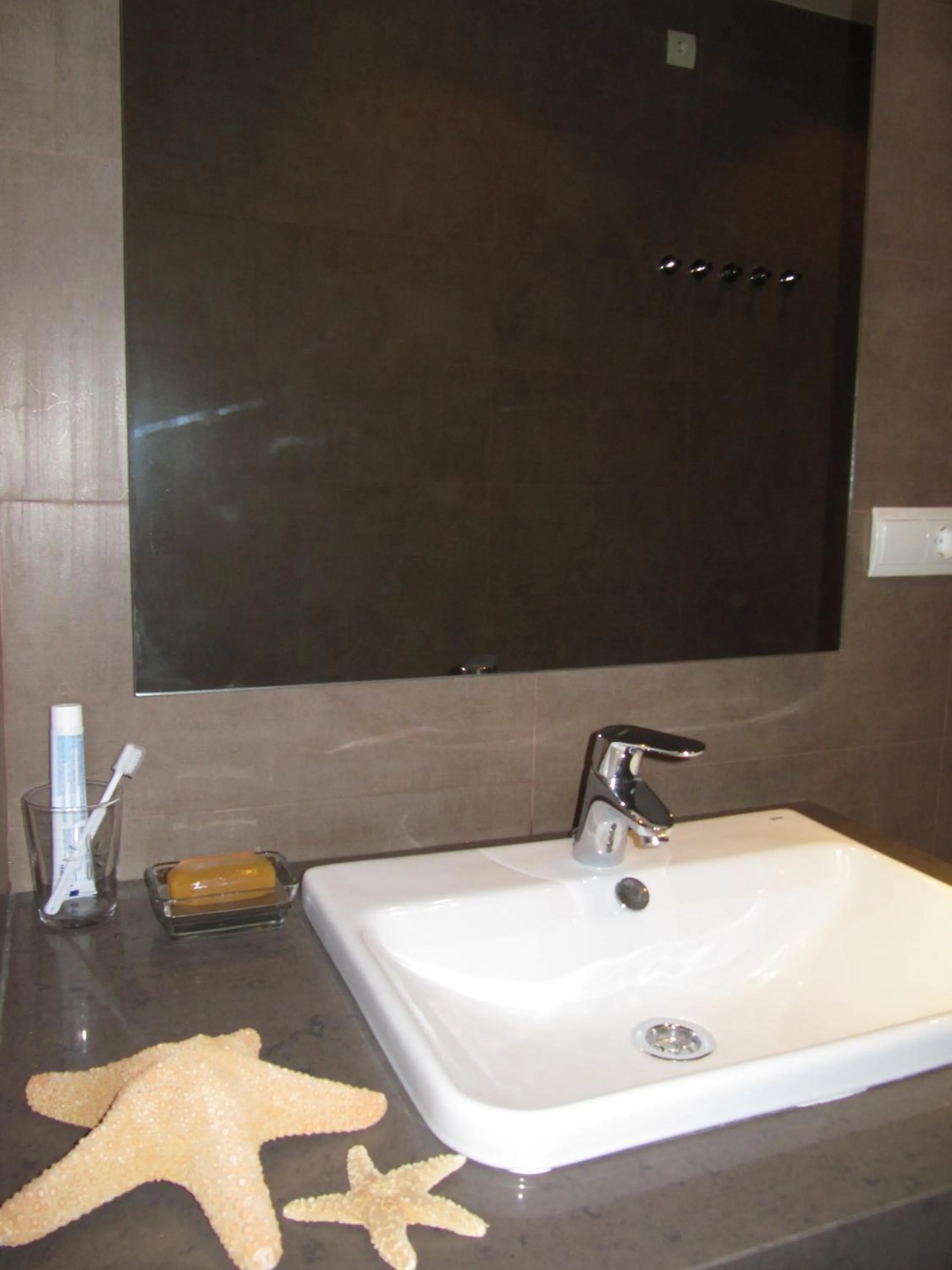 Bathroom in Life Apartments Alberto Lista