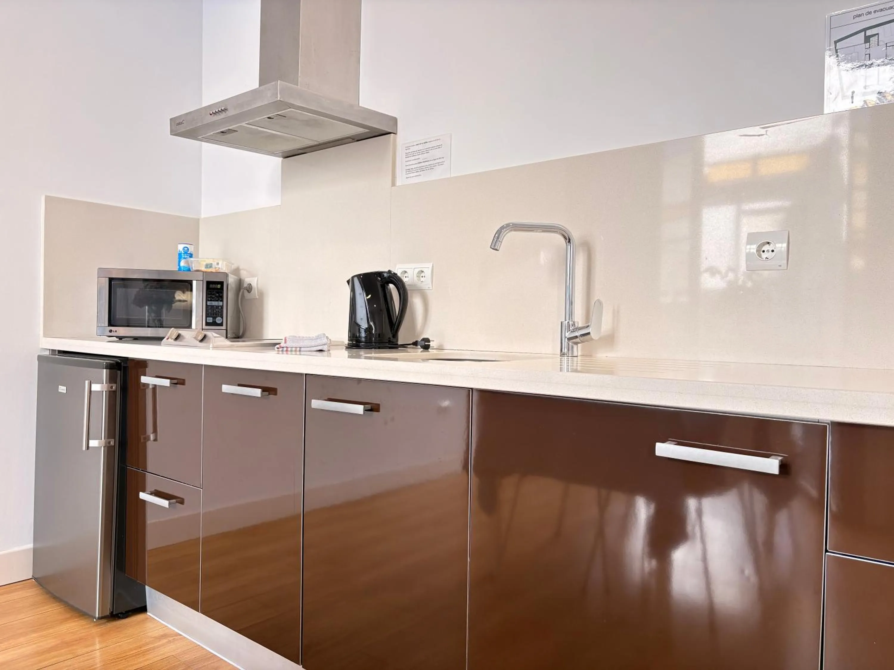 stove in Life Apartments Alberto Lista