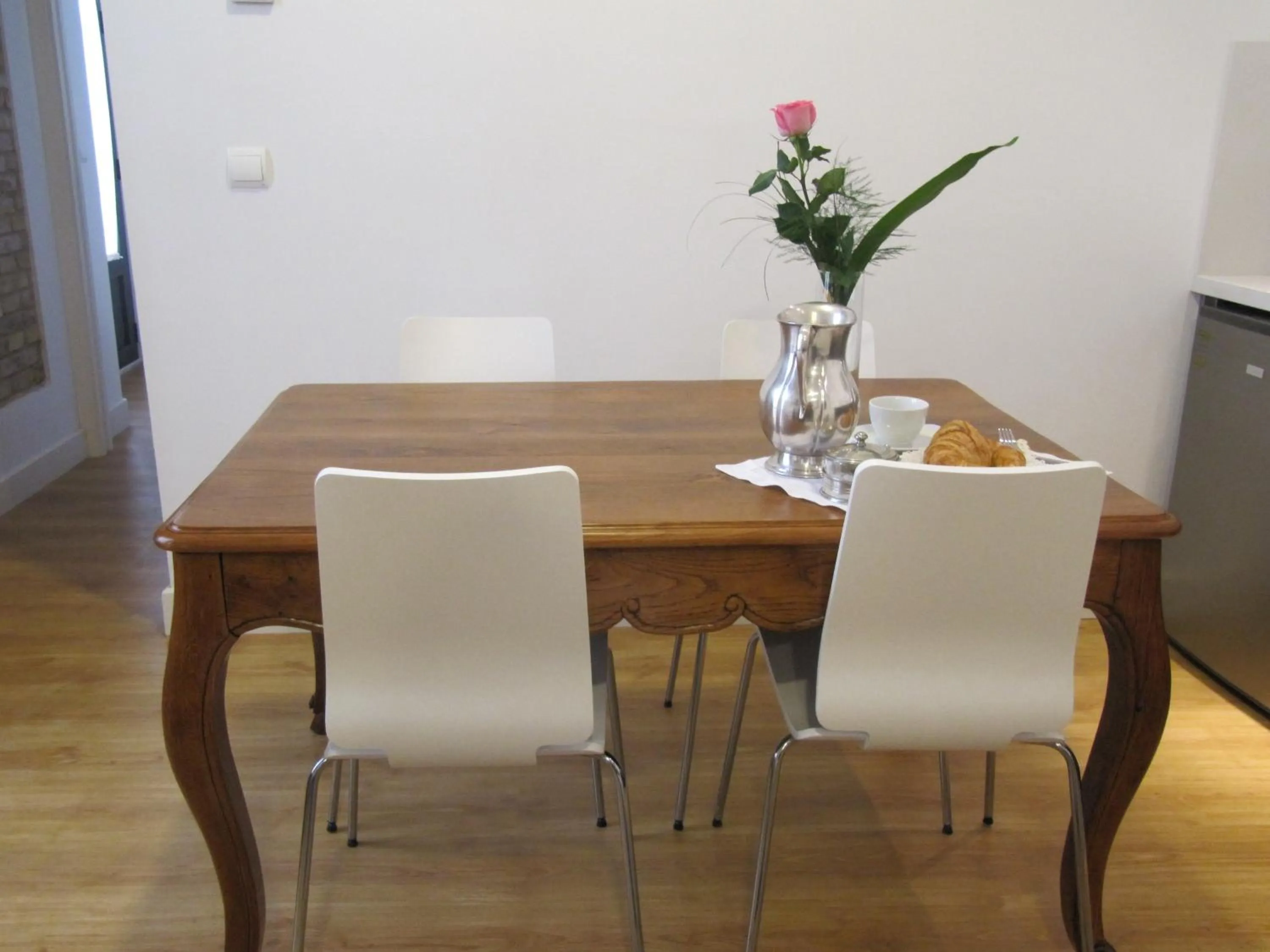 Seating area in Life Apartments Alberto Lista