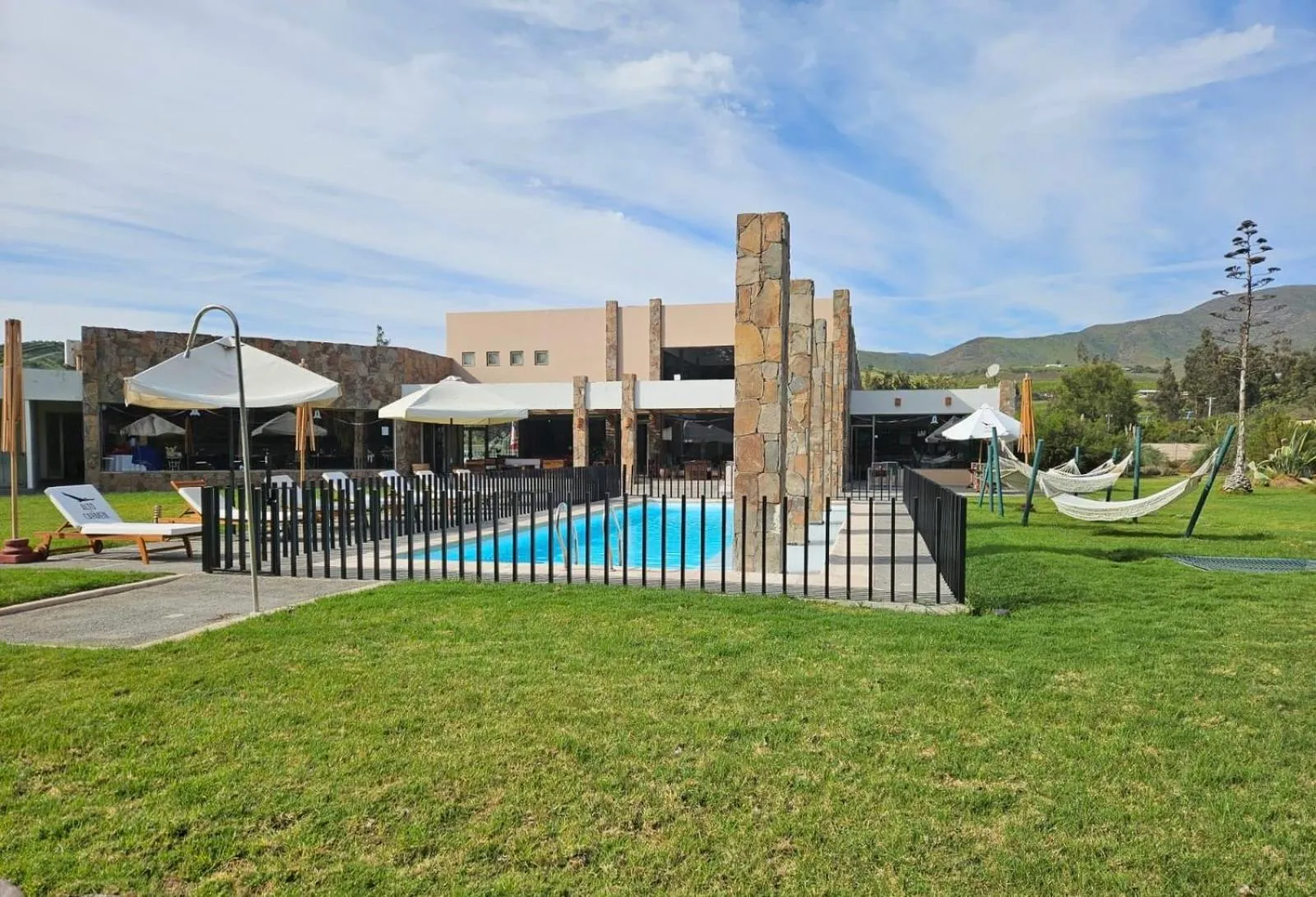 Swimming pool in Hotel Limari