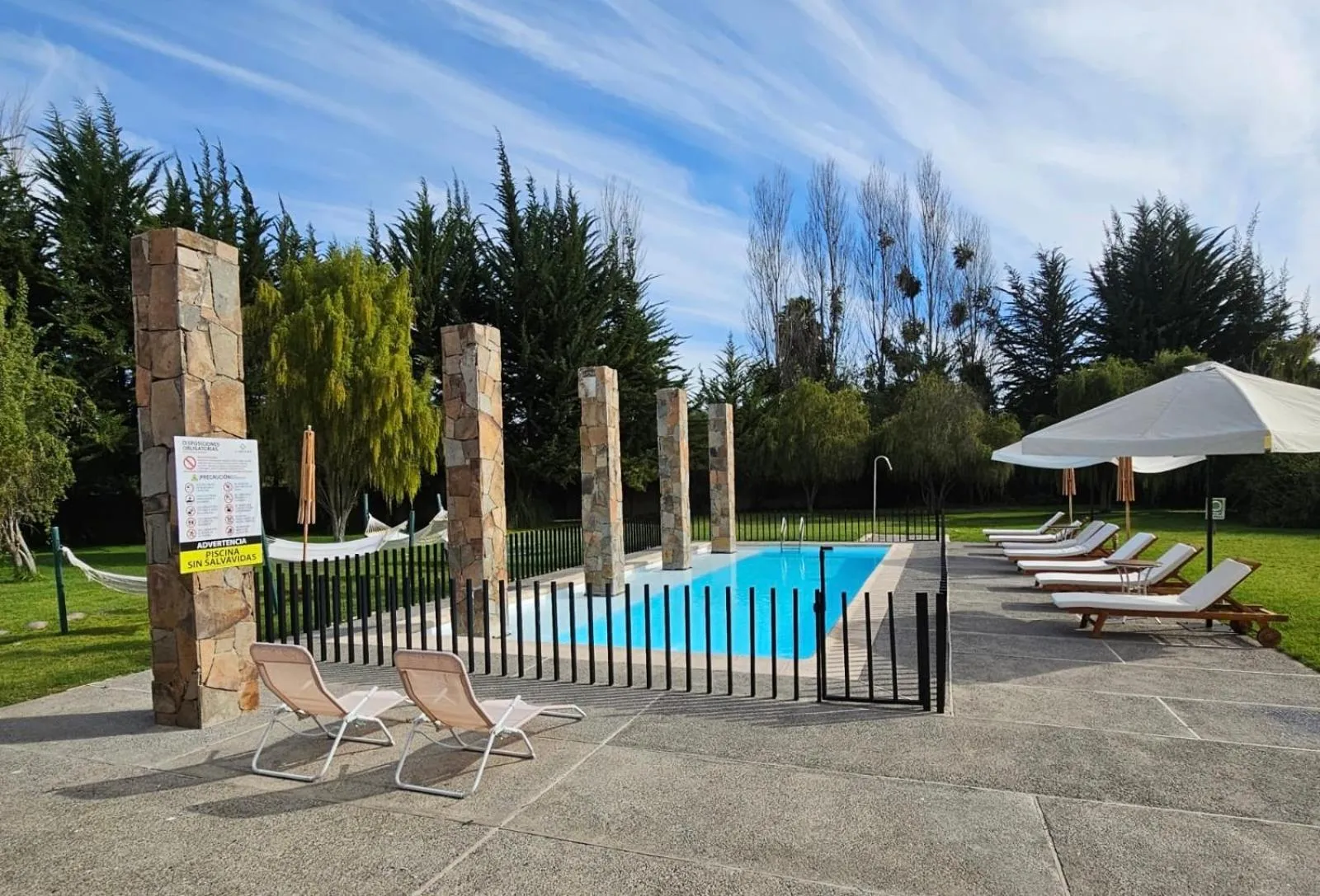 Swimming pool in Hotel Limari
