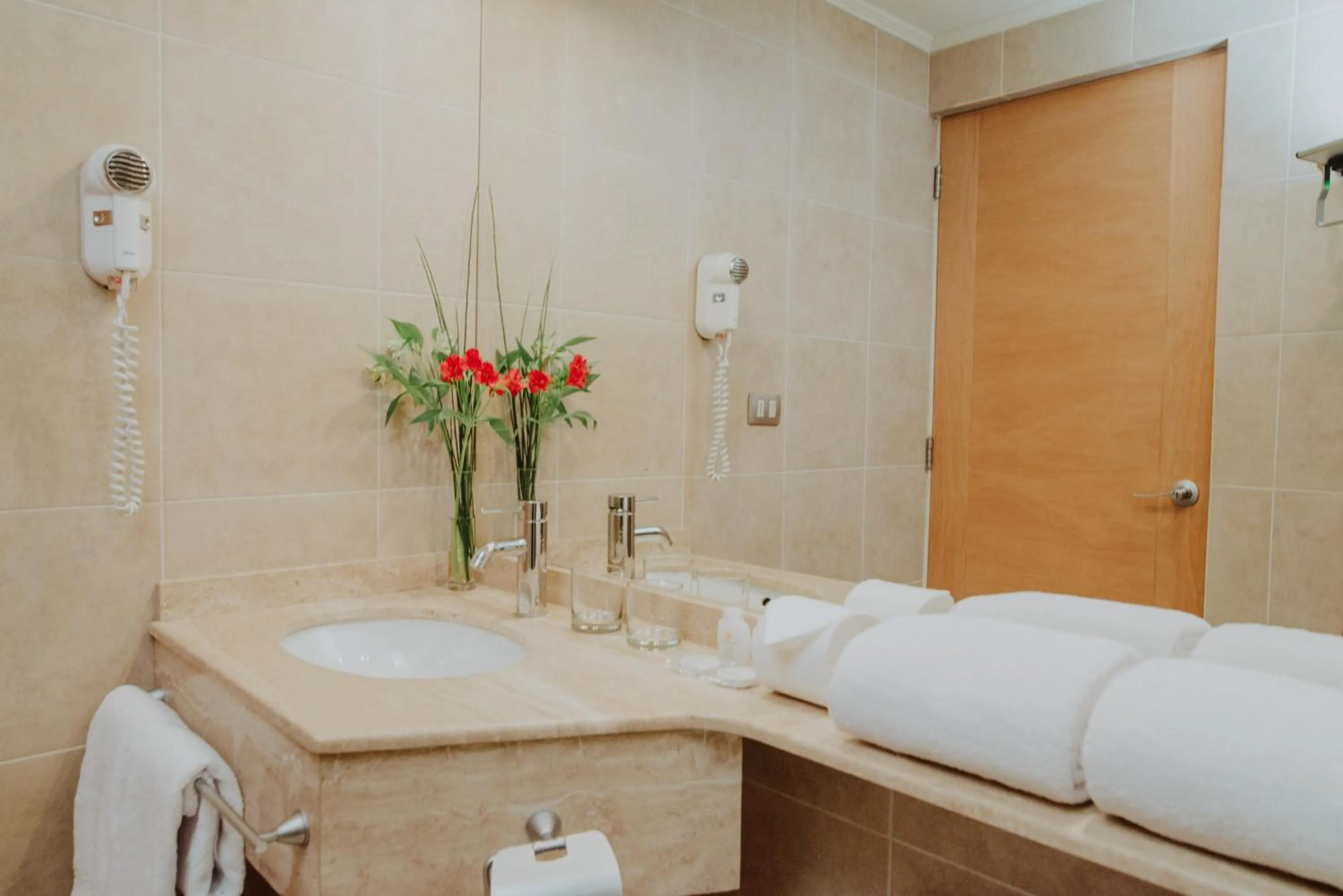 Bathroom in Hotel Limari