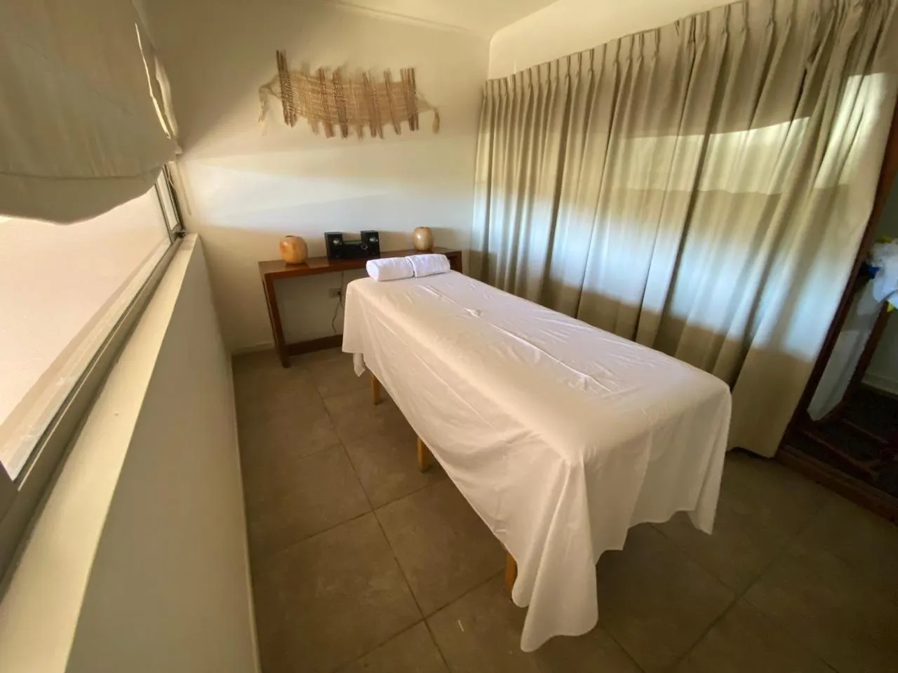 Massage, Bed in Hotel Limari