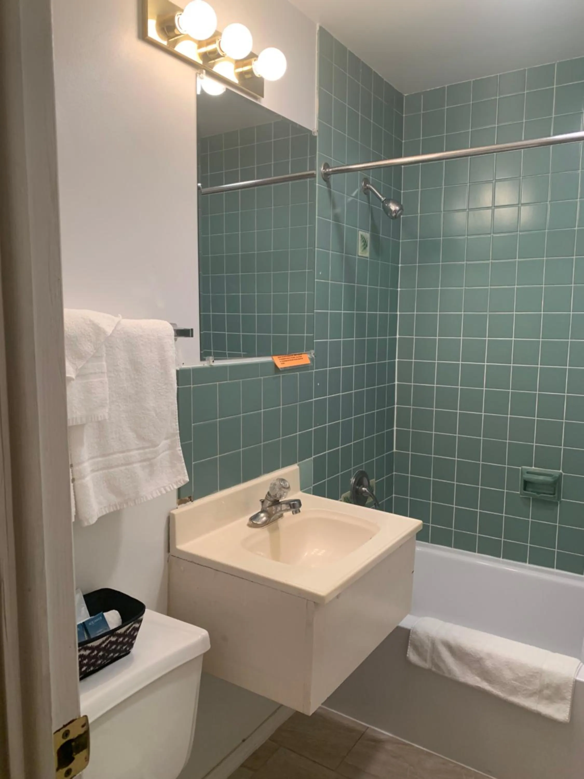 Monticello Inn - Monticello, Indiana