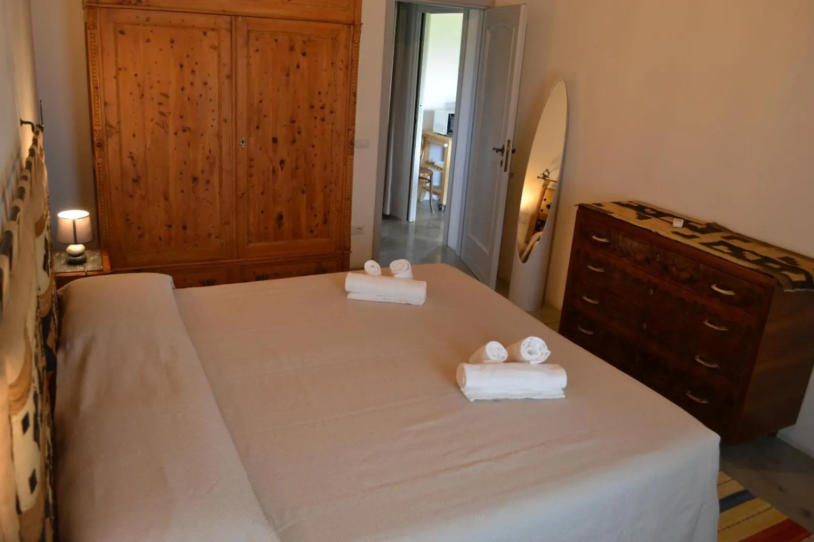 Bedroom, Bed in Rinidia Bio