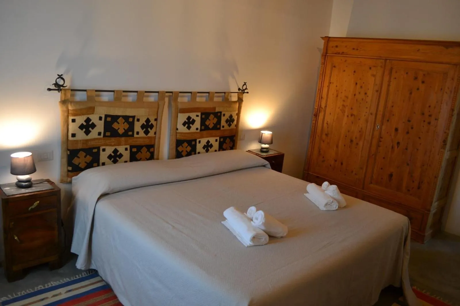Bedroom, Bed in Rinidia Bio