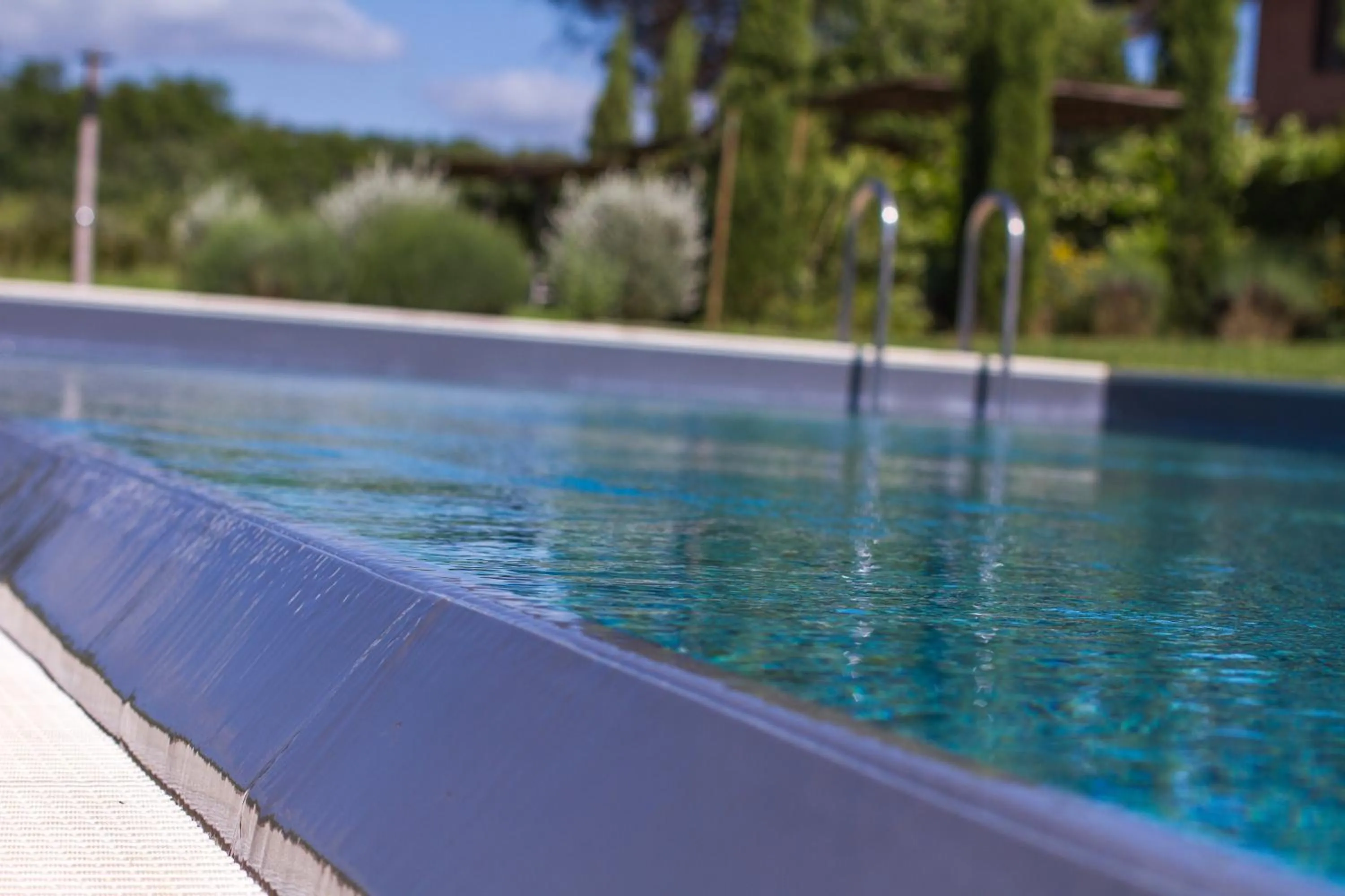 Pool view in Rinidia Bio