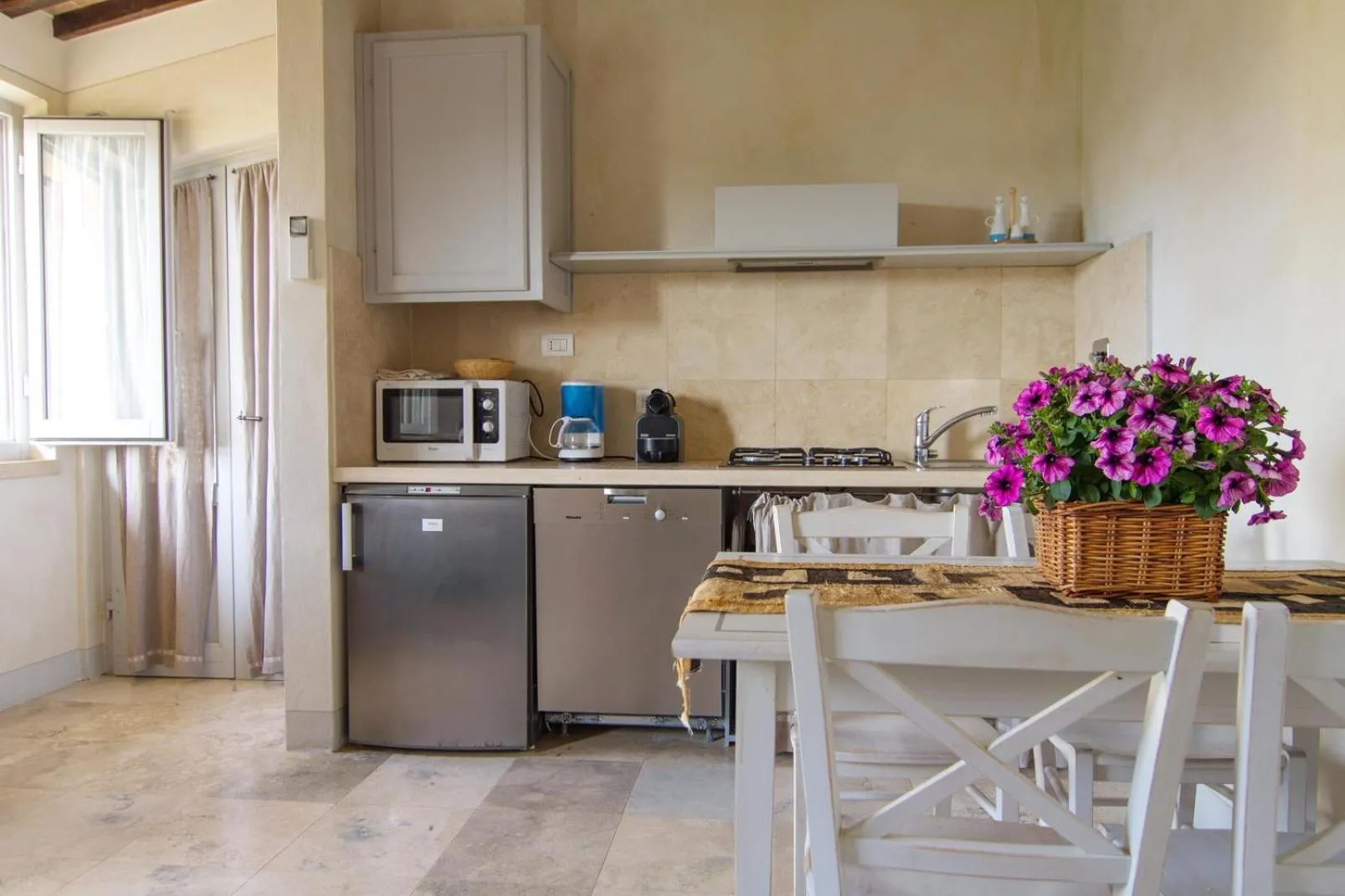 Kitchen or kitchenette in Rinidia Bio