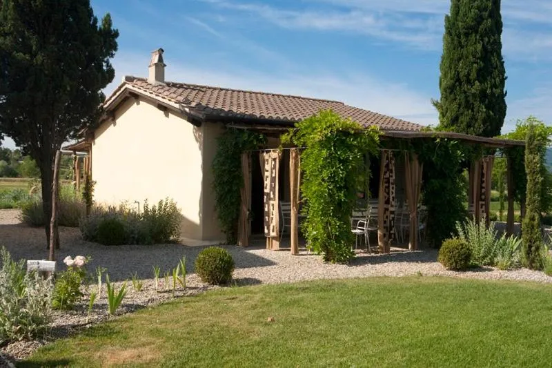 Property building in Rinidia Bio