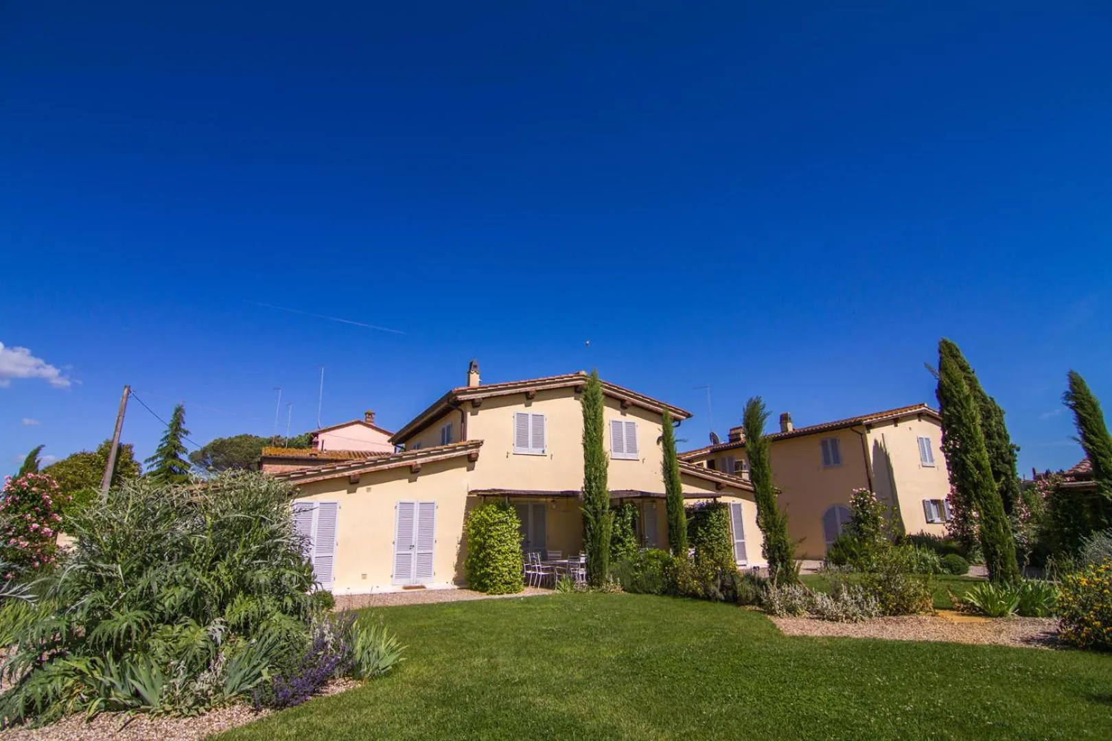 Property building in Rinidia Bio